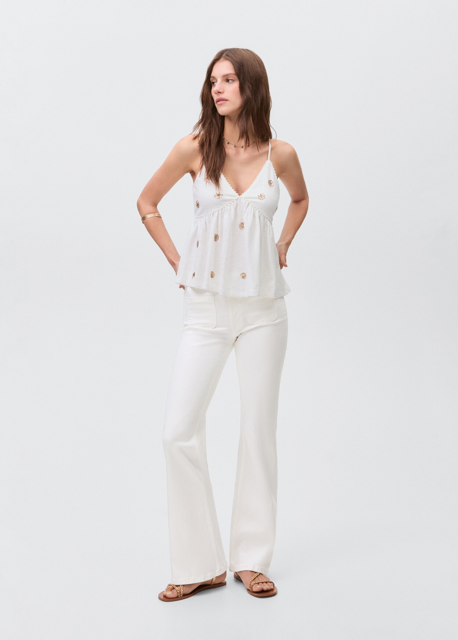 Jeans flare bolsillos - Plano general