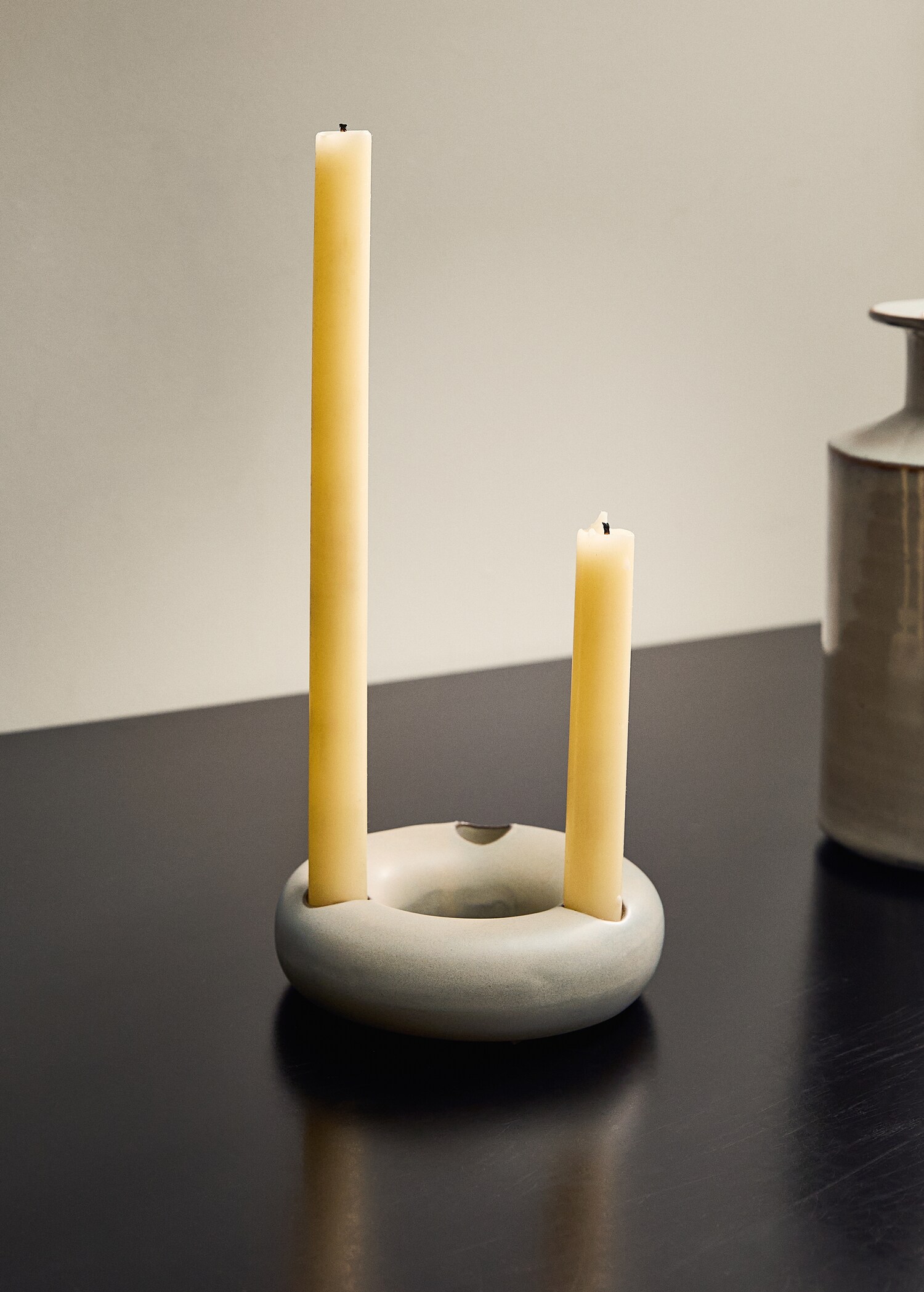 Round stoneware chandelier - General plane