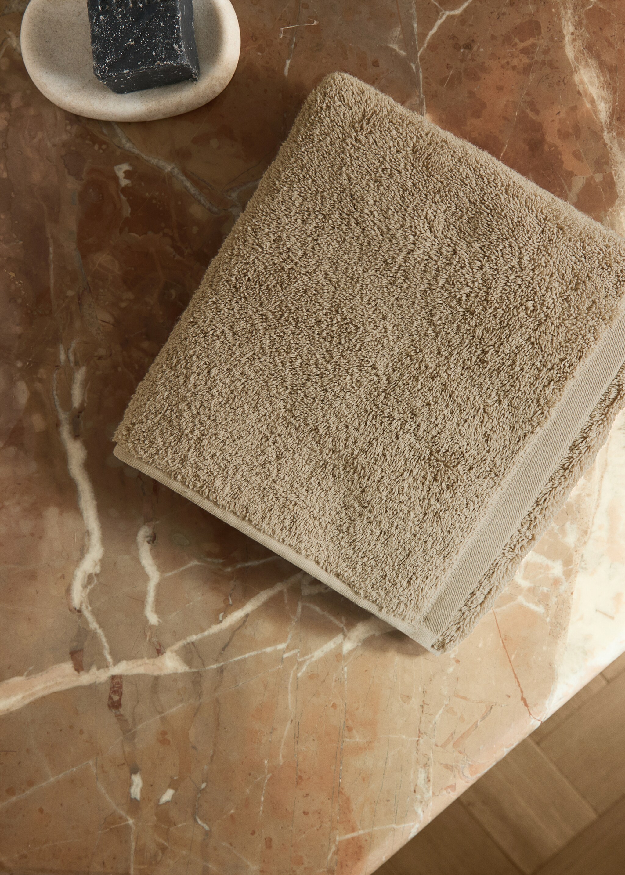 Soft cotton washbasin towel - General plane, Medium Brown. Ref: 17021597-00.