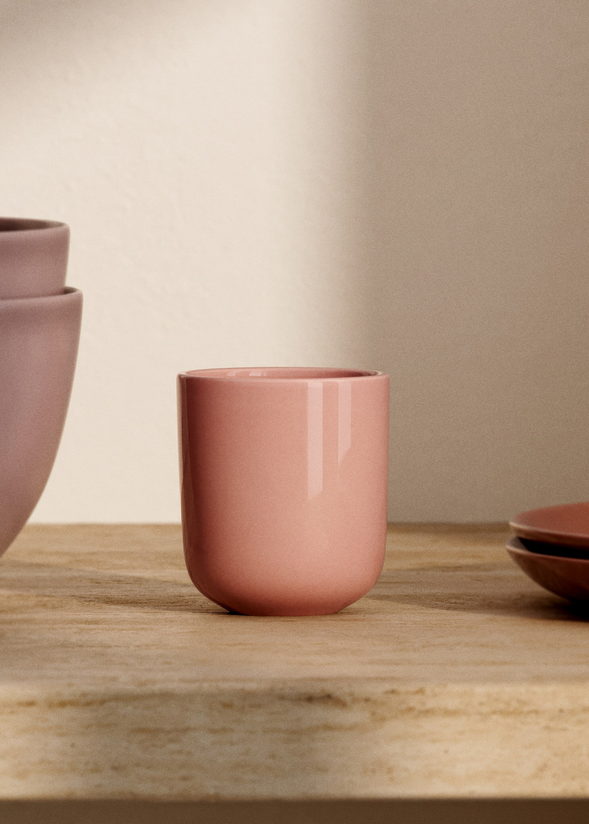 Stoneware expresso coffee cup - General plane, Cherry. Ref: 17022042-00.