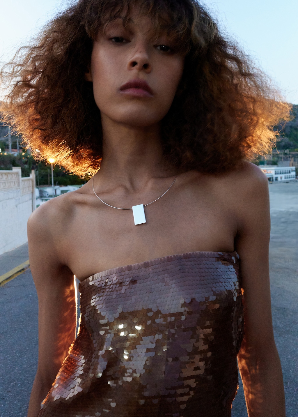 Rigid rectangular-bead necklace