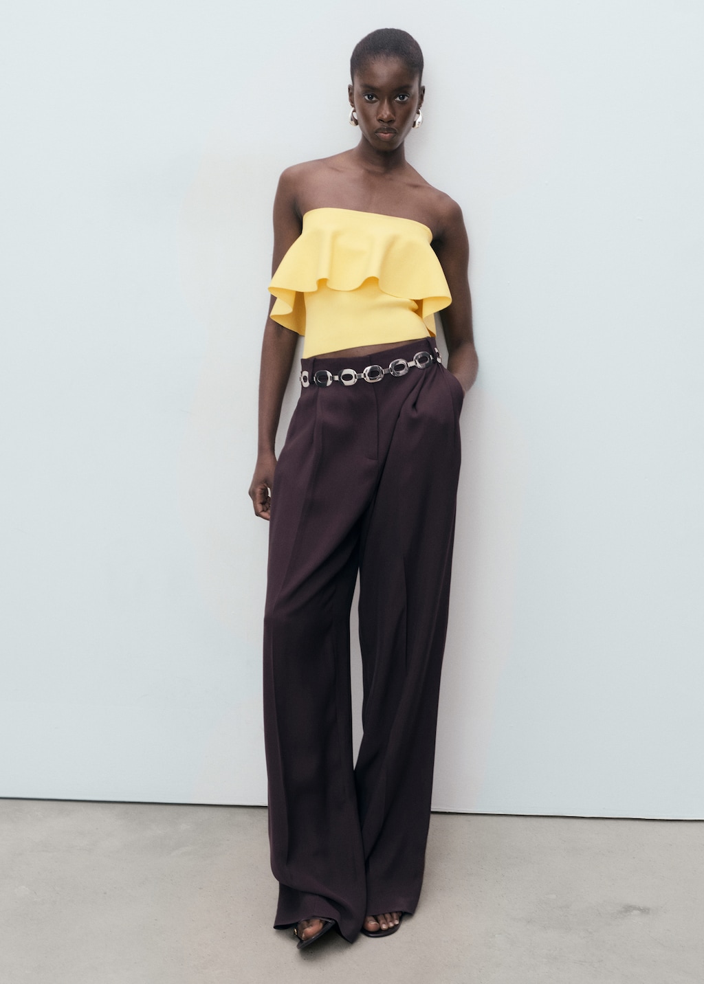 Maxi-ruffle strapless top