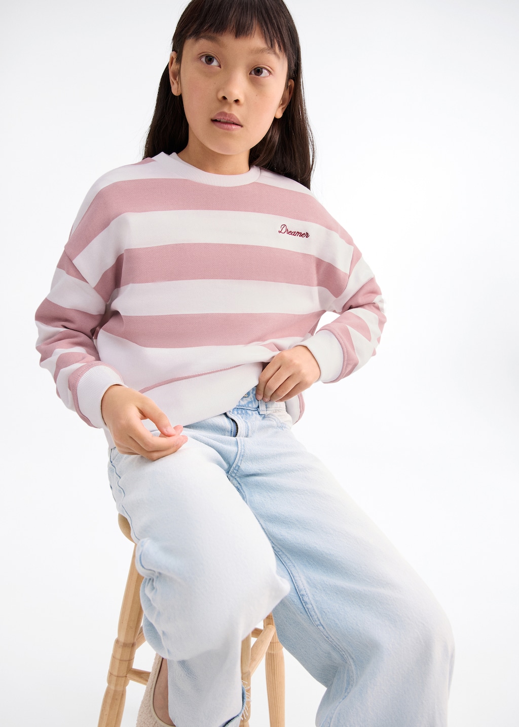 Striped sweatshirt with embroidered detail - Kids | MANGO Aruba