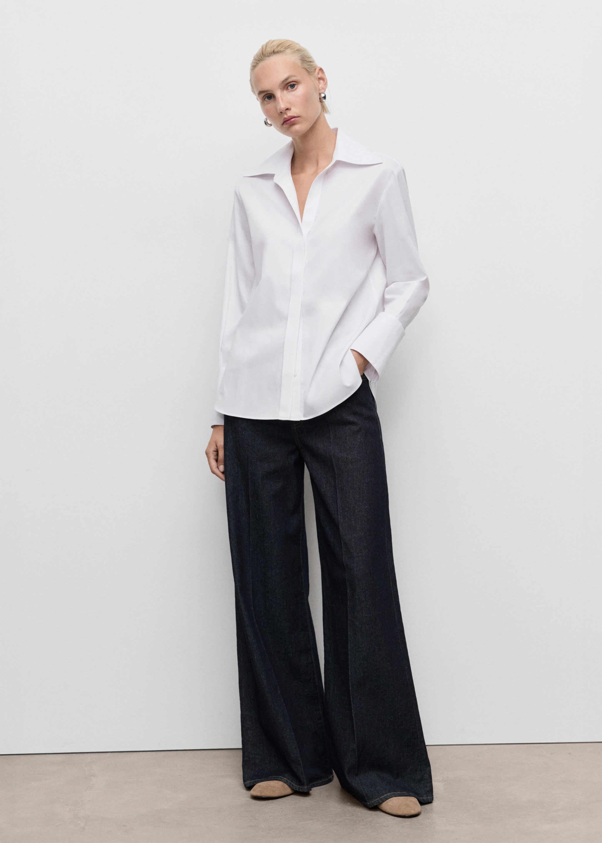 Shirt with concealed placket and collar - General plane, Off White. Ref: 17024080-00.