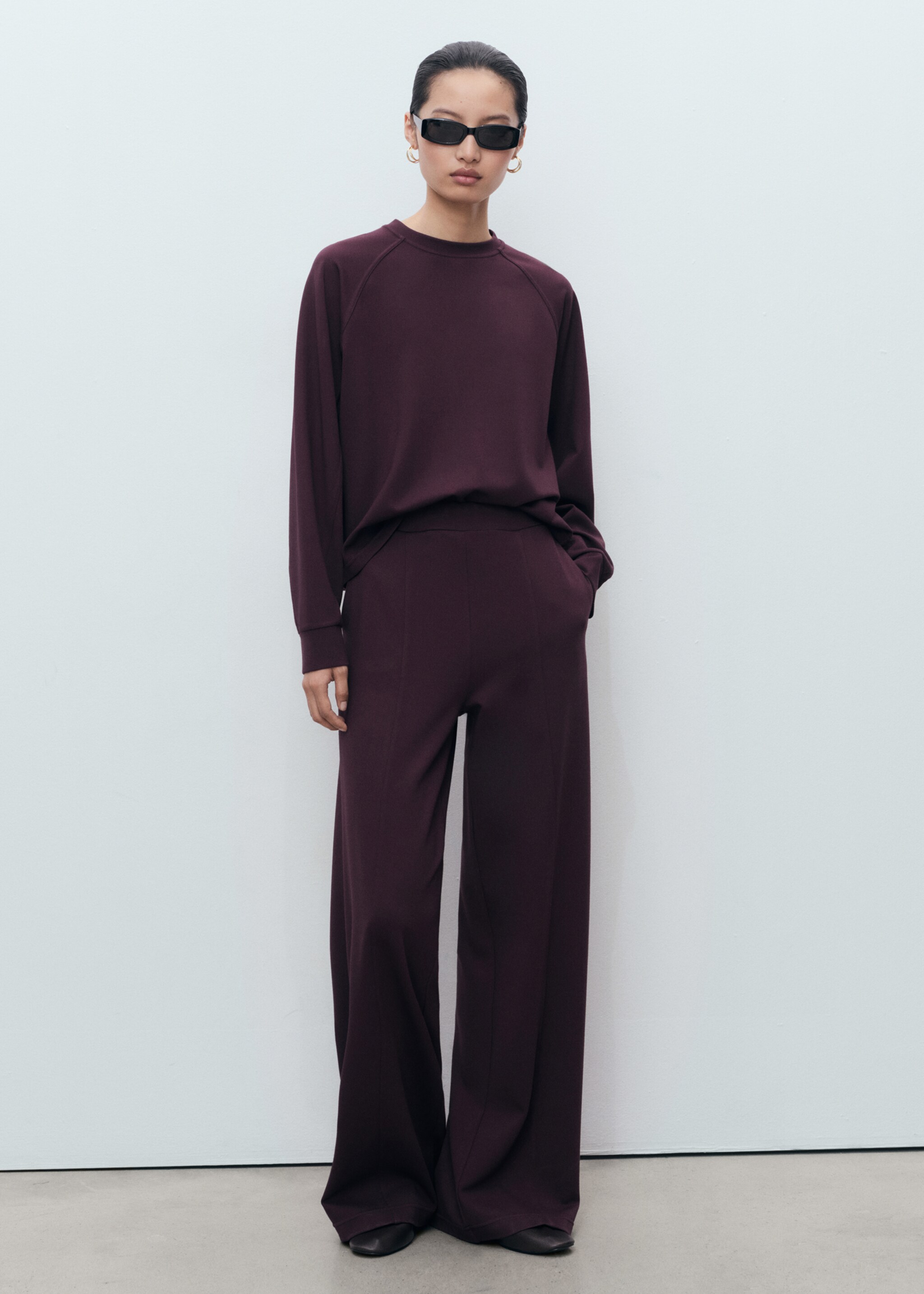 Pantalón jogger cintura elástica - Plano general, Burdeos. Ref: 17024098-00.