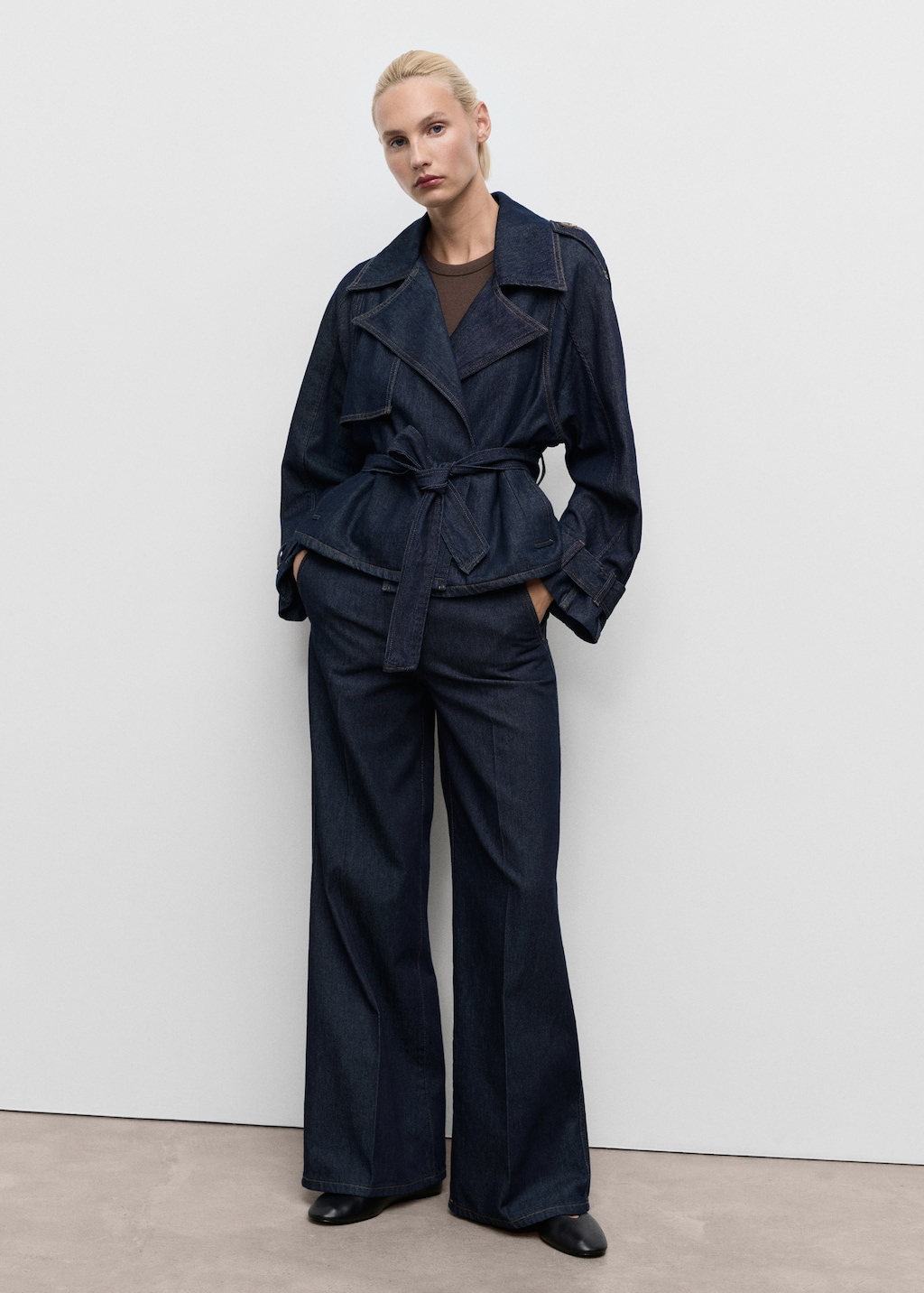 Wide-leg denim pants with belt loops