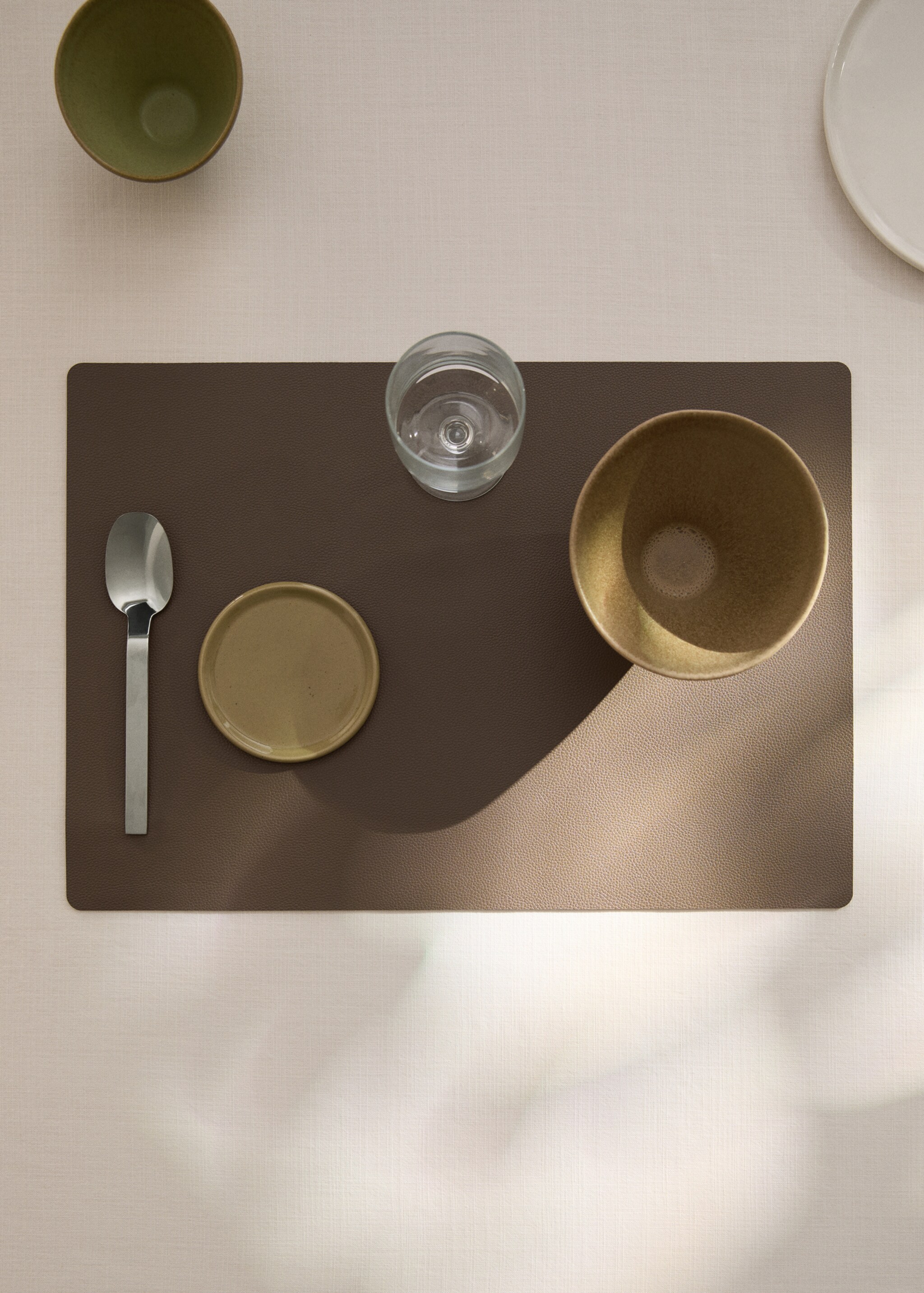 Rectangular leather-effect placemat - General plane, Light/Pastel Brown. Ref: 17024139-00.