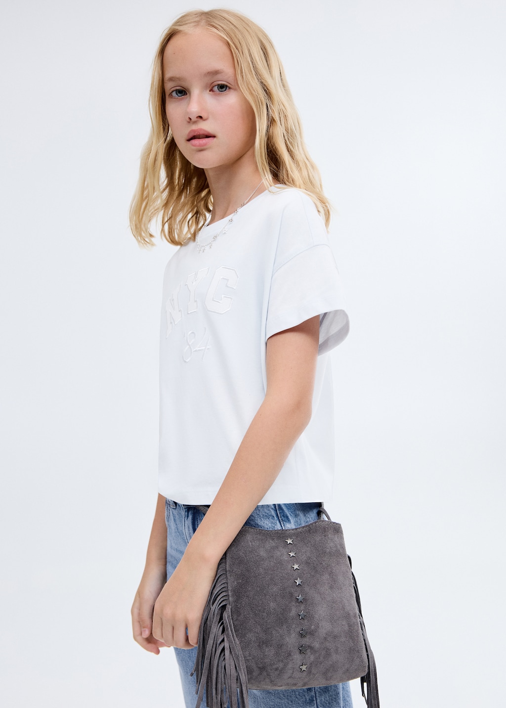 Embroidered short-sleeved t-shirt