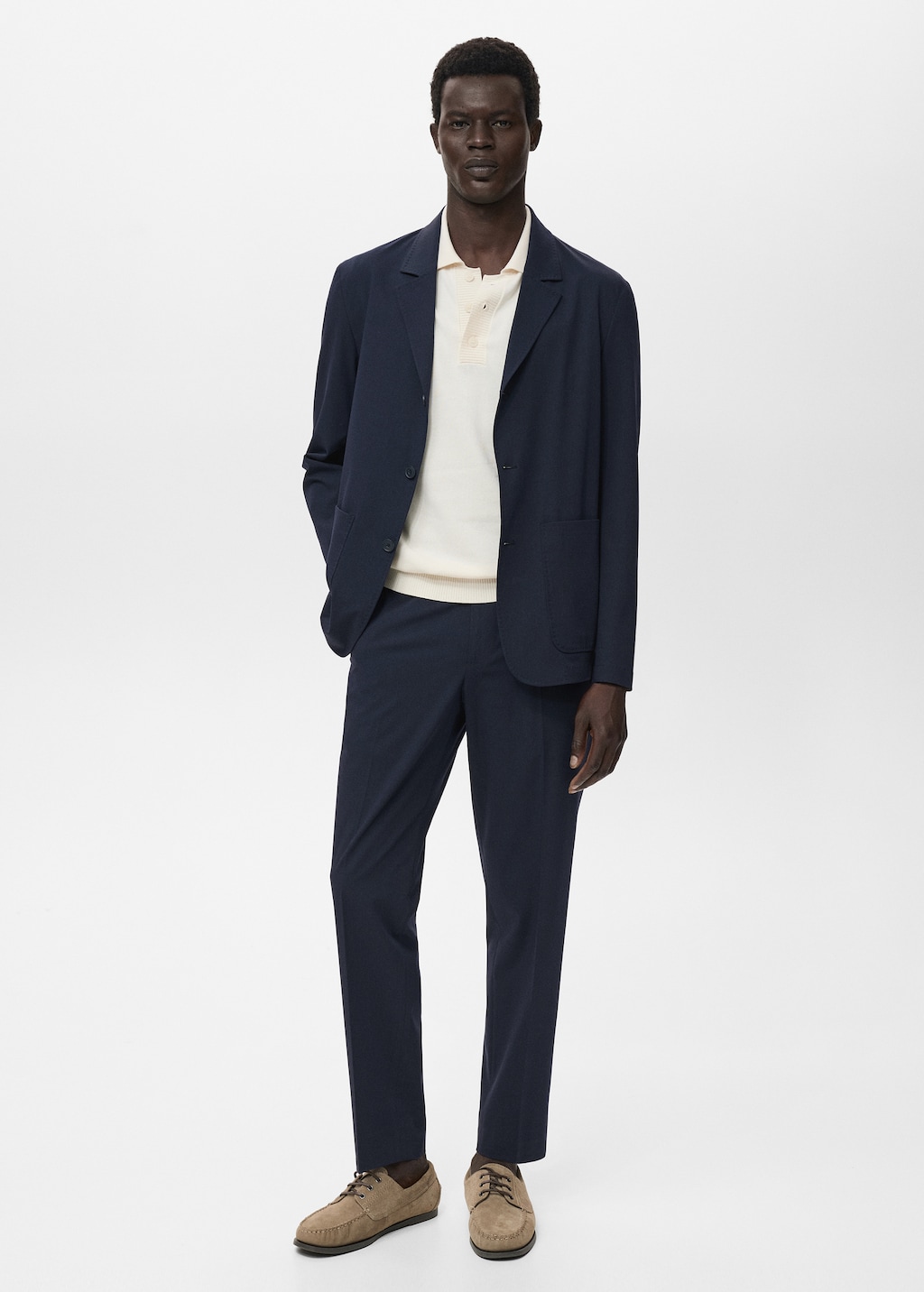 Slim-fit suit jacket with pockets