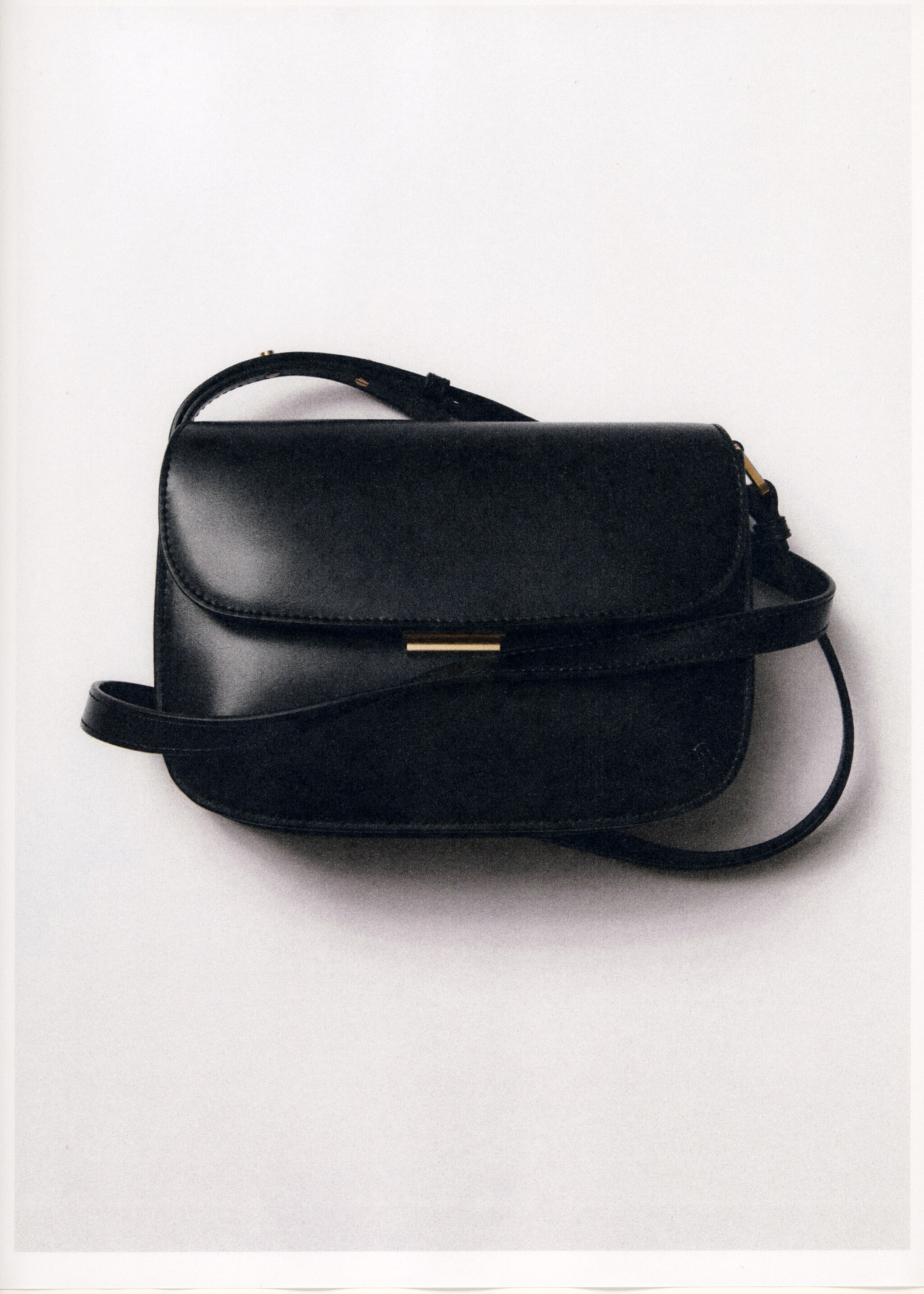 Crossbody bag with flap - General plane, Black. Ref: 17025798-00.