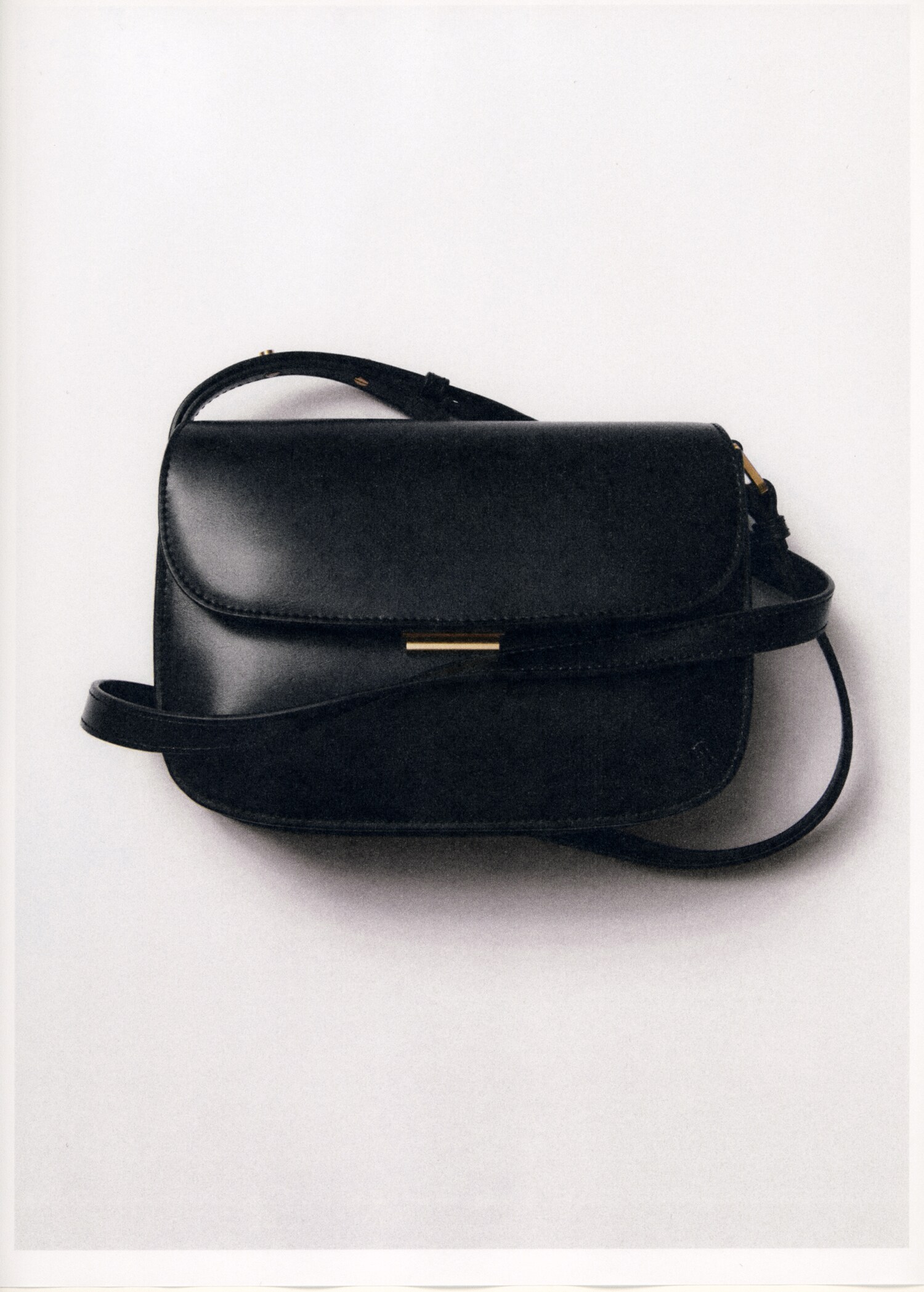 Crossbody bag with flap - General plane