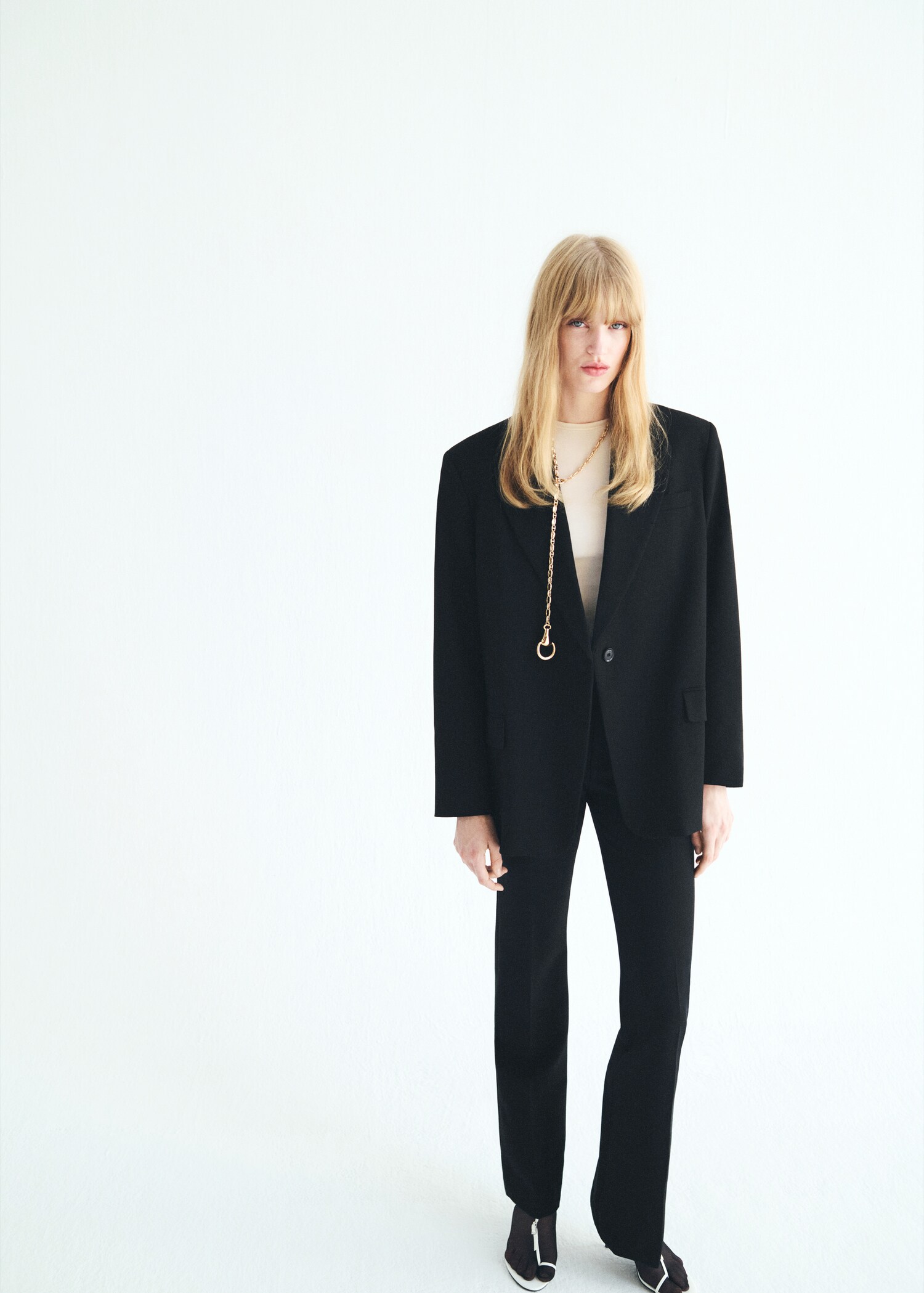 Mid-rise flare trousers - General plane