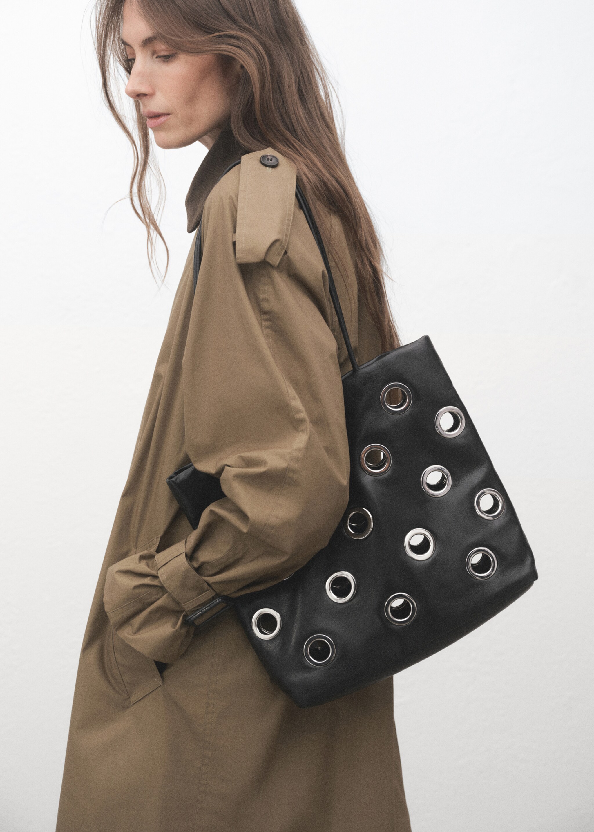 Crossbody bag with eyelets - General plane, Black. Ref: 17026741-00.