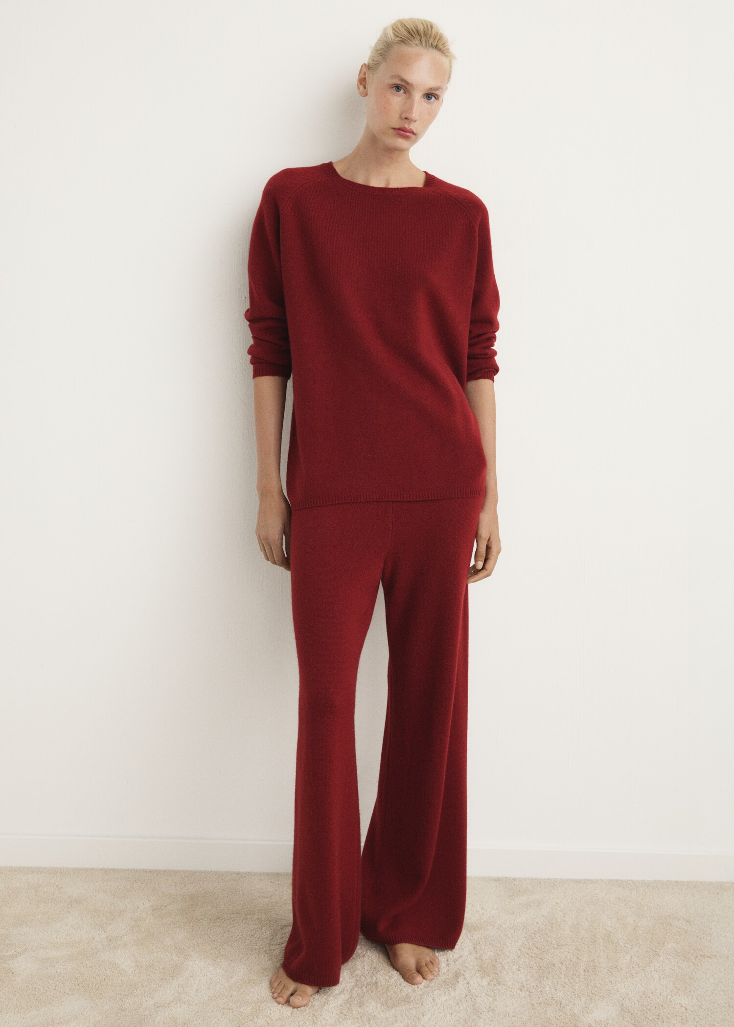 Thick cashmere sweater - General plane