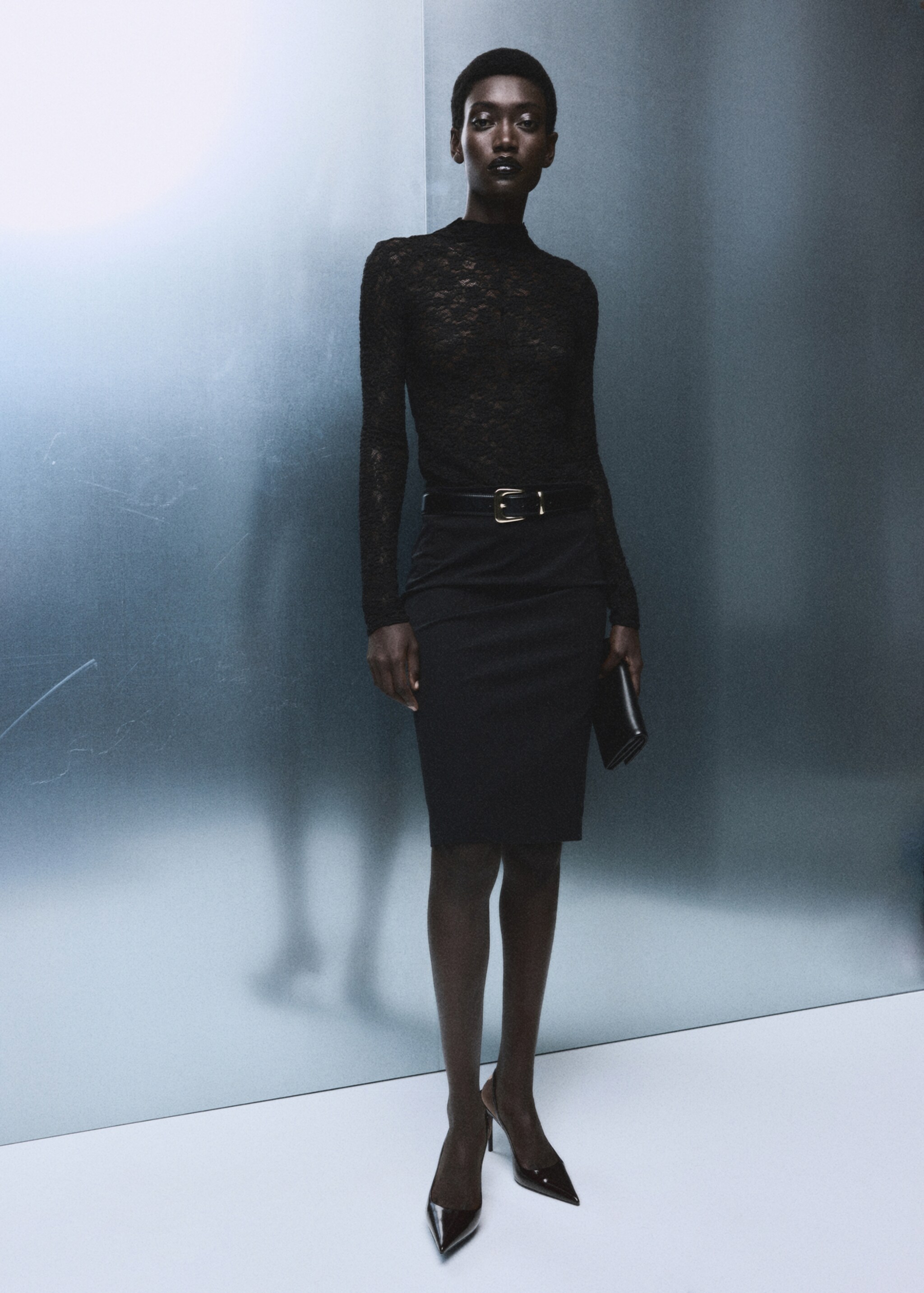 Lace top with Perkins collar - General plane, Black. Ref: 17027794-00.