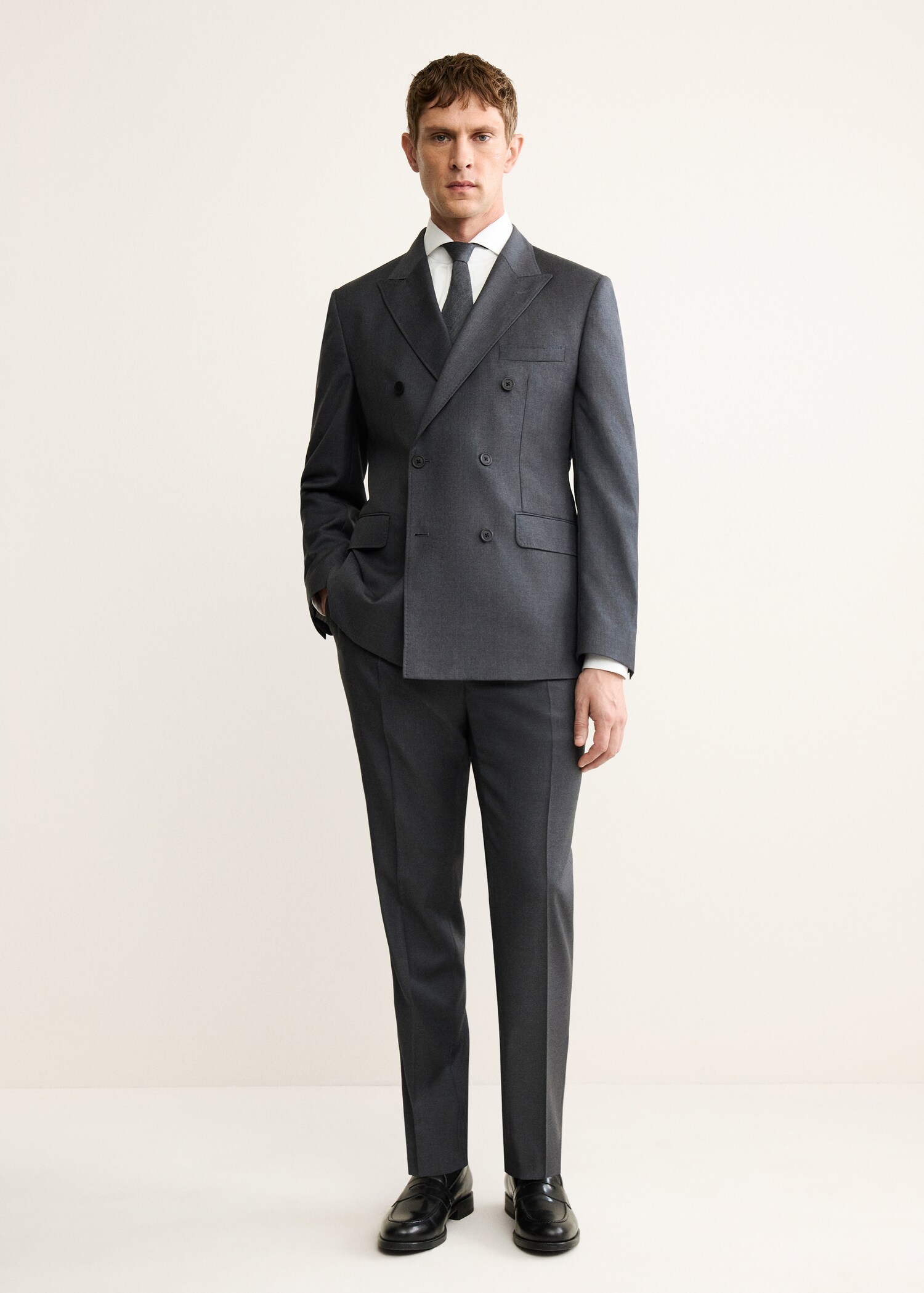 Blazer cruzado de flanela de lã - Plano geral