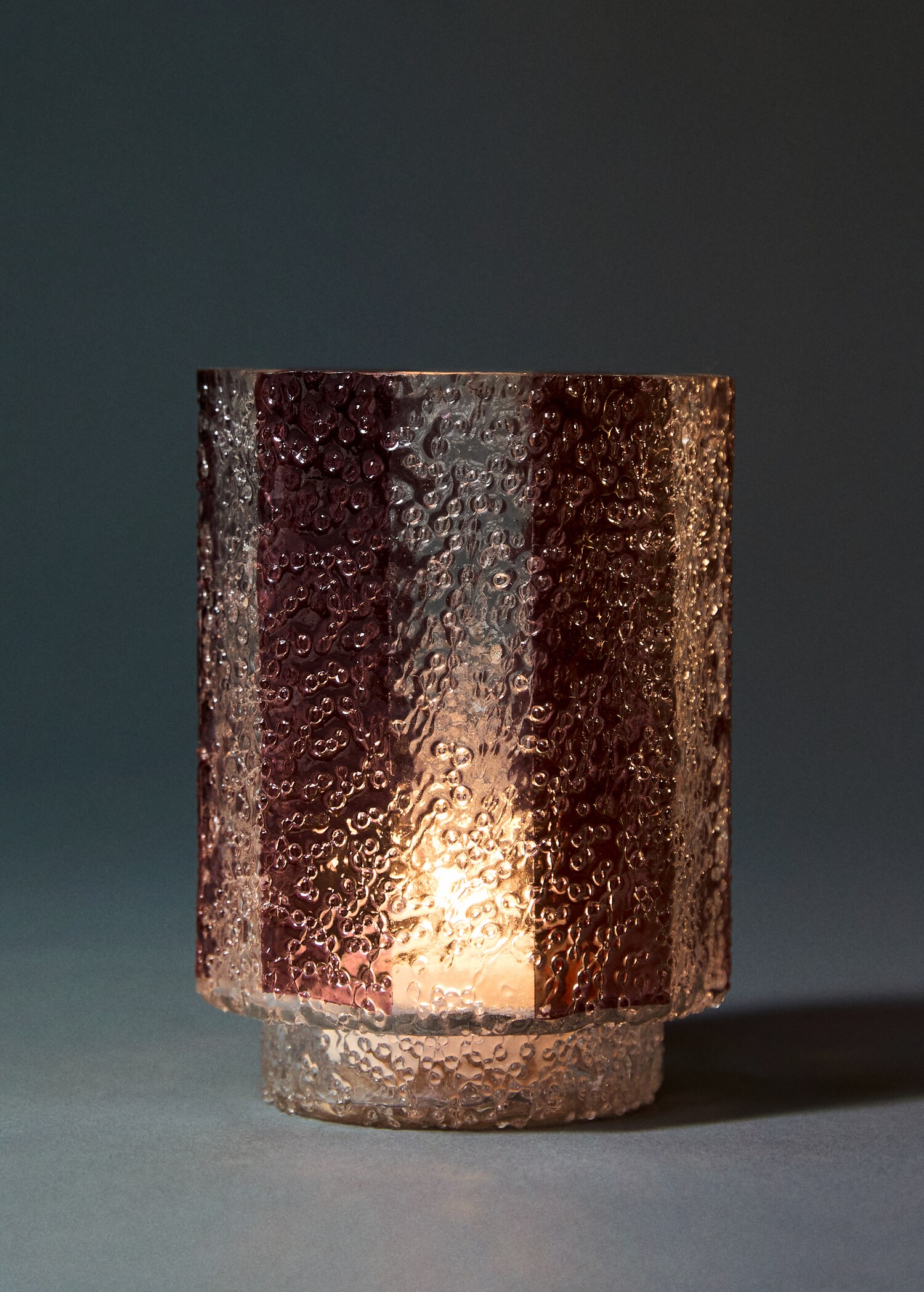 Liten randig ljushållare i glas - Allmän bild