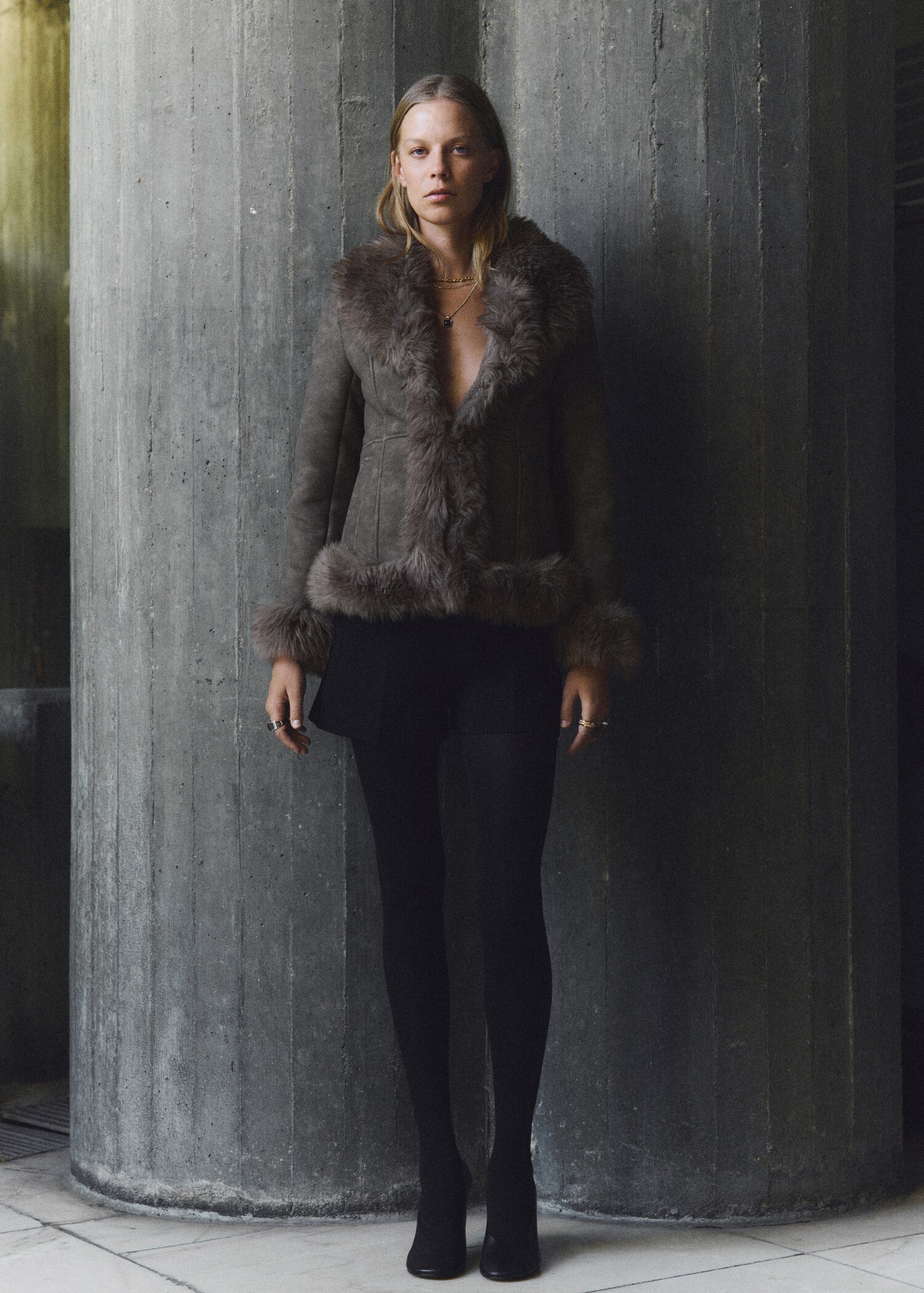 Chaqueta efecto ante pelo - Plano general