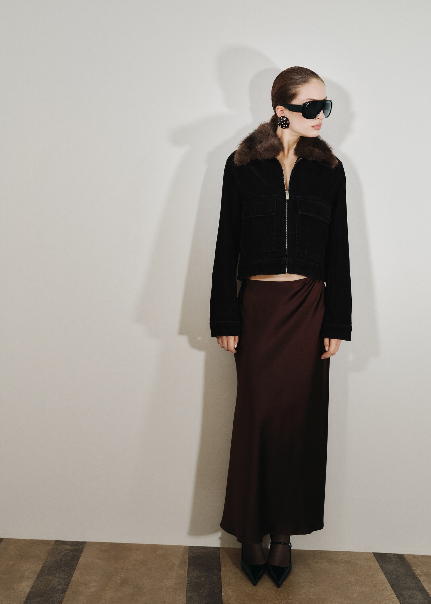 Corduroy jacket with fur collar - General plane
