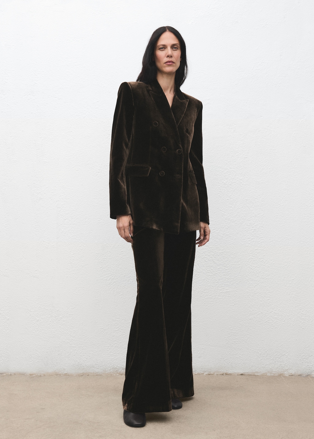 Double-breasted velvet suit jacket