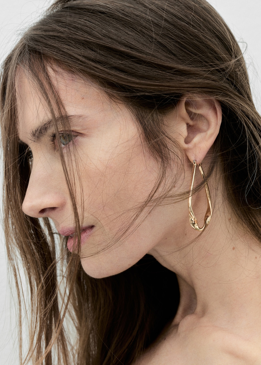 イヤリング TATIANA Swing ball hoop earrings EC1970 TATIANA】Ball Ornament Round Hoop Earring EC1970〜ピアス
