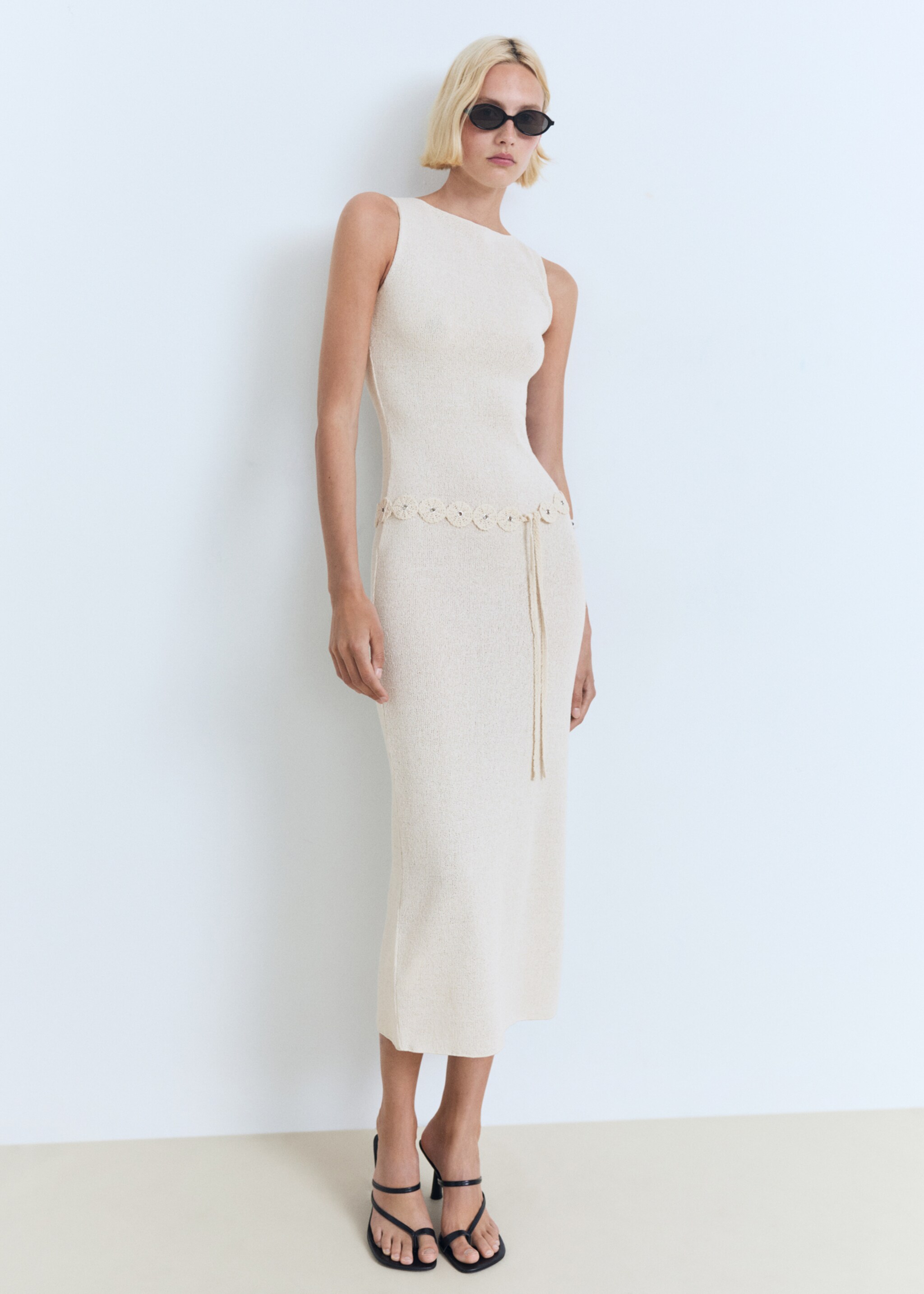 Belt knit dress - General plane