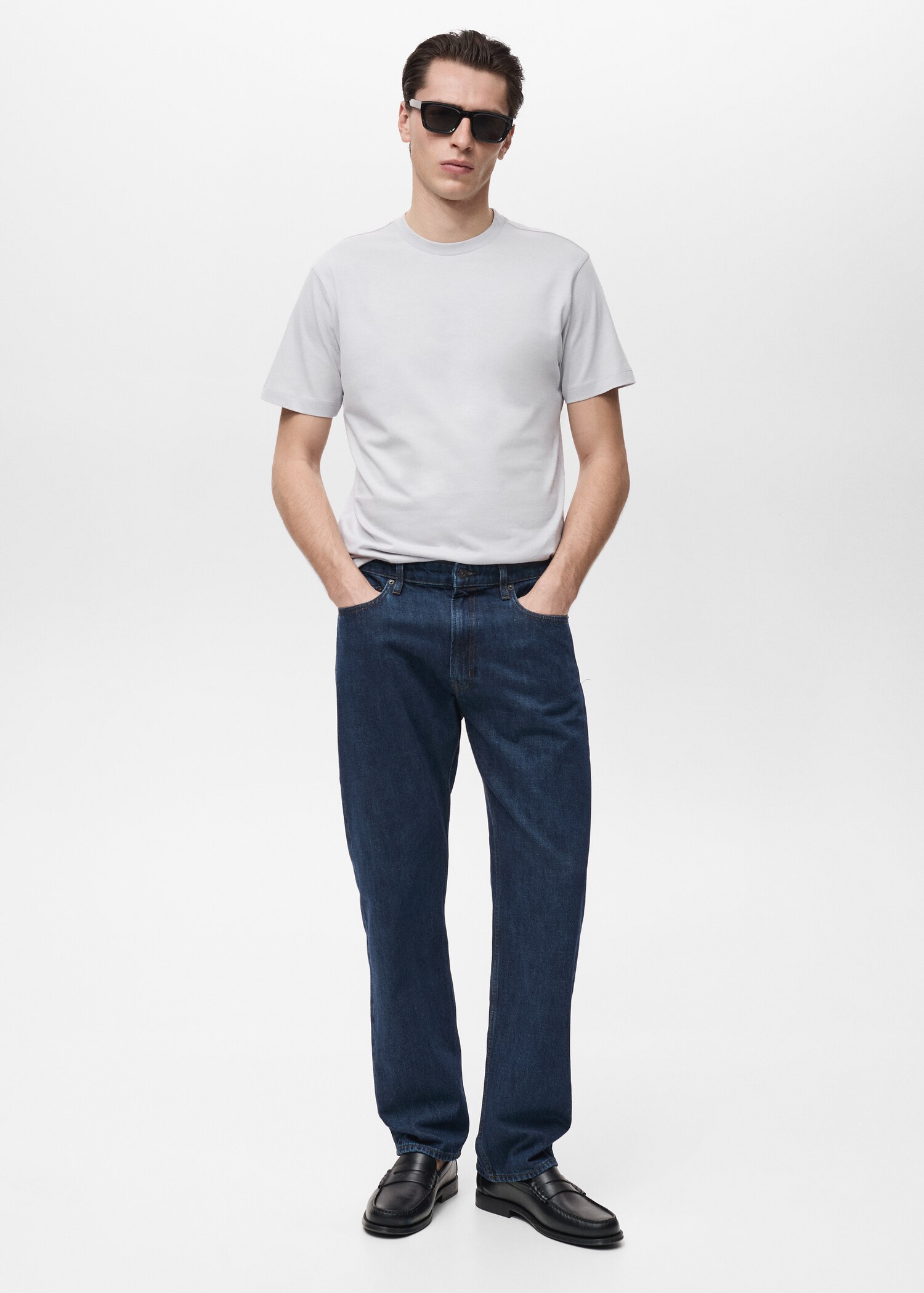 100% cotton slim-fit t-shirt - General plane