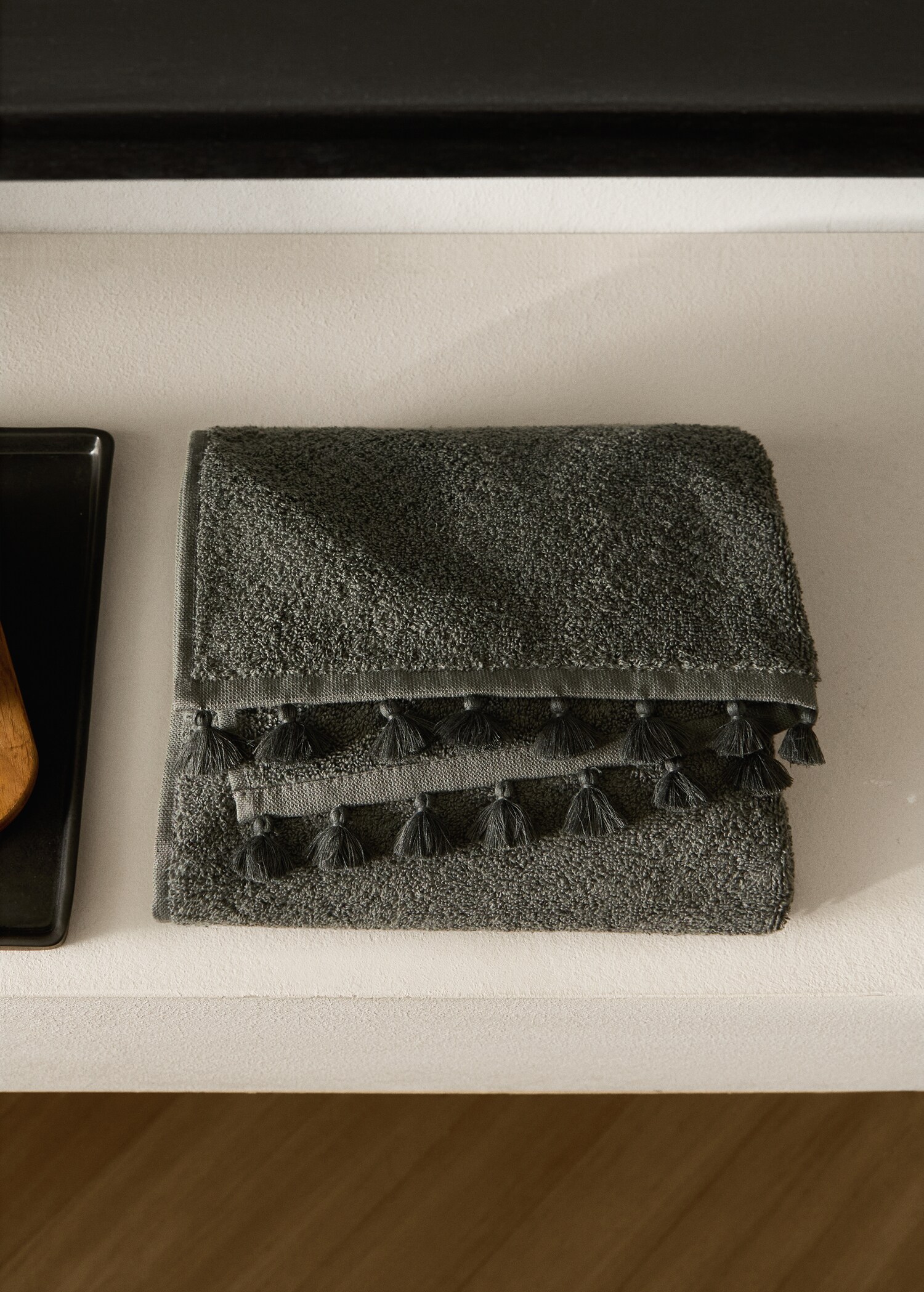 Serviette de lavabo pompons - Plan général
