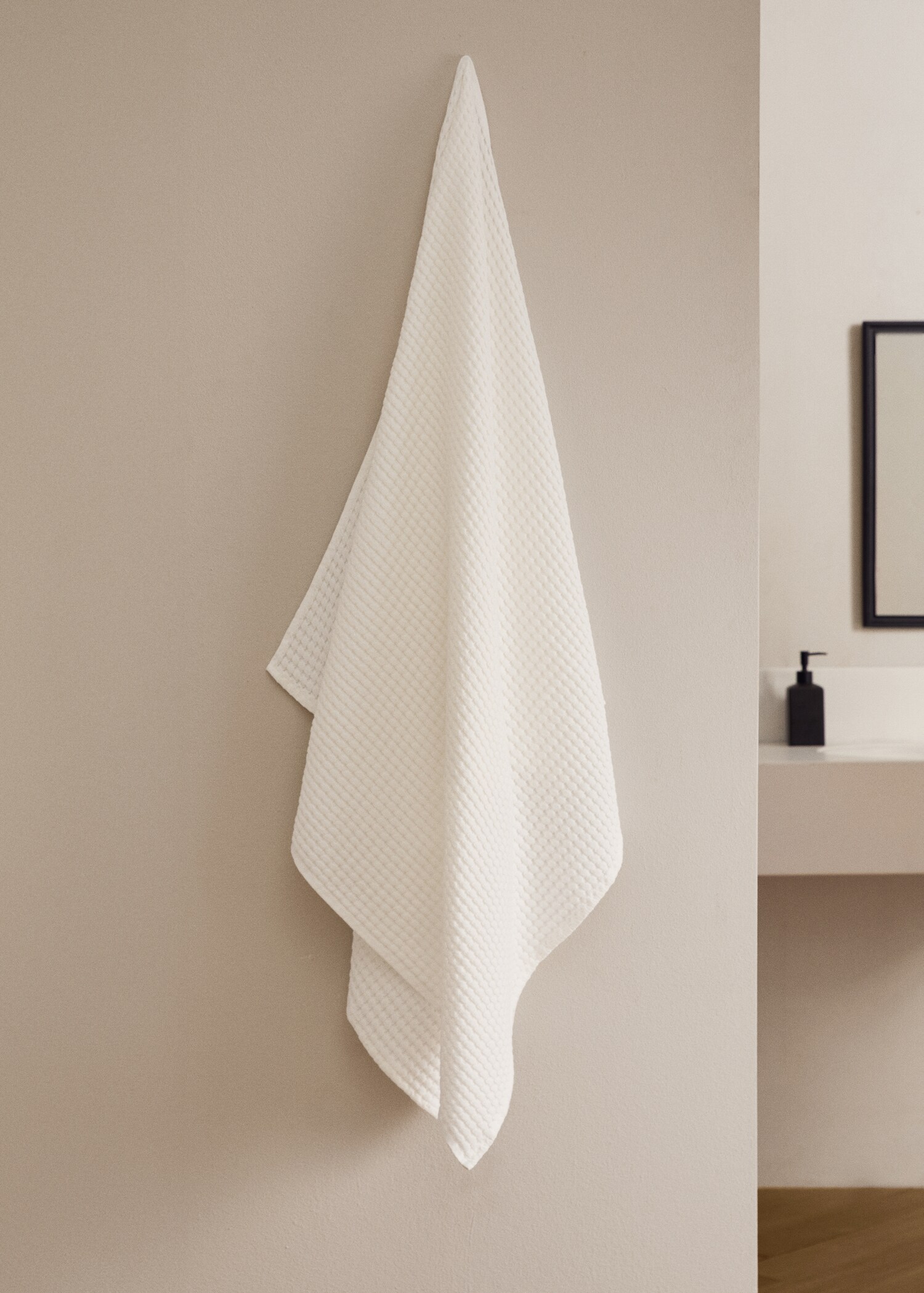 Cotton waffle bath towel - General plane