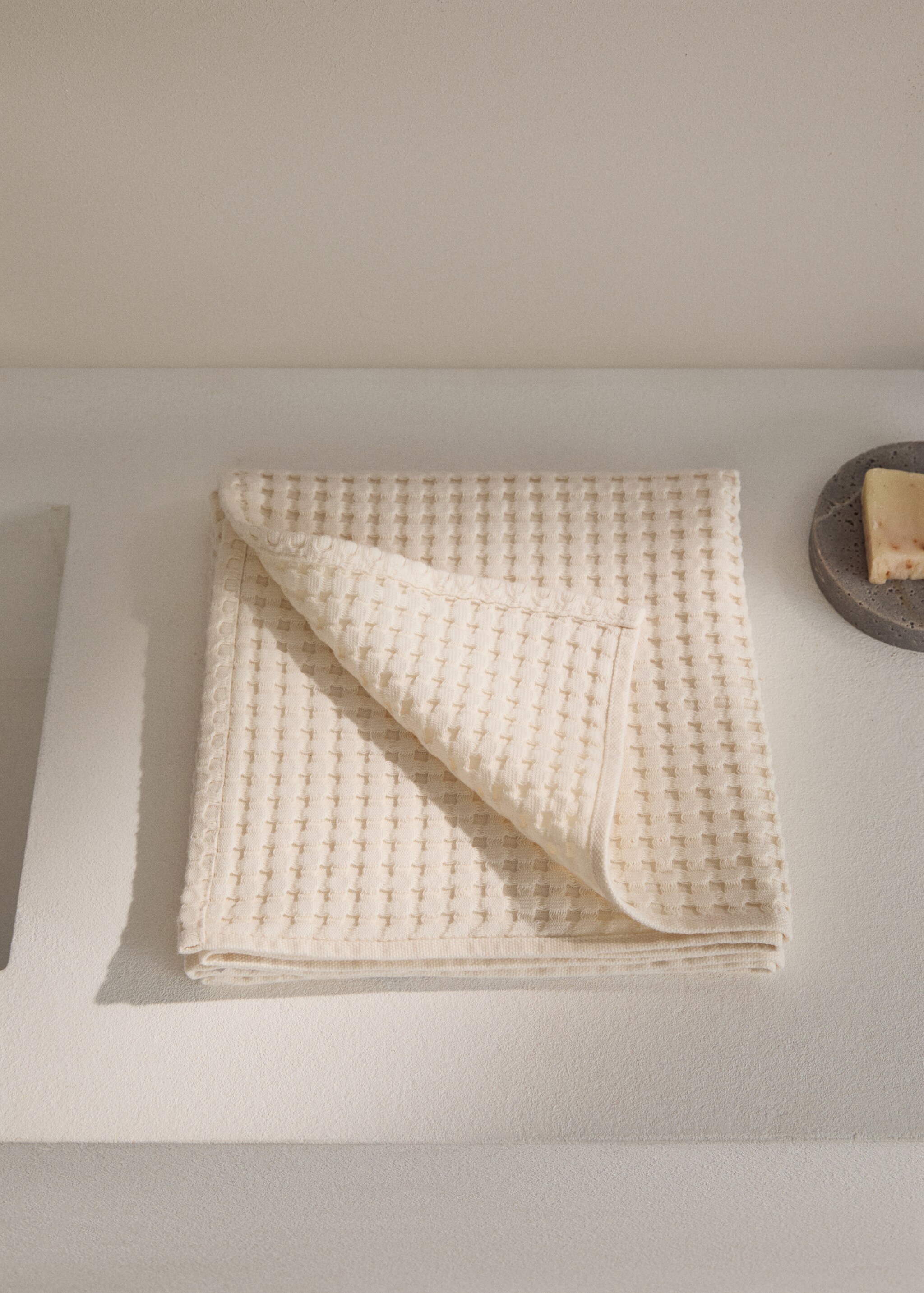 Cotton waffle washbasin towel - General plane, Vanilla. Ref: 17031588-00.