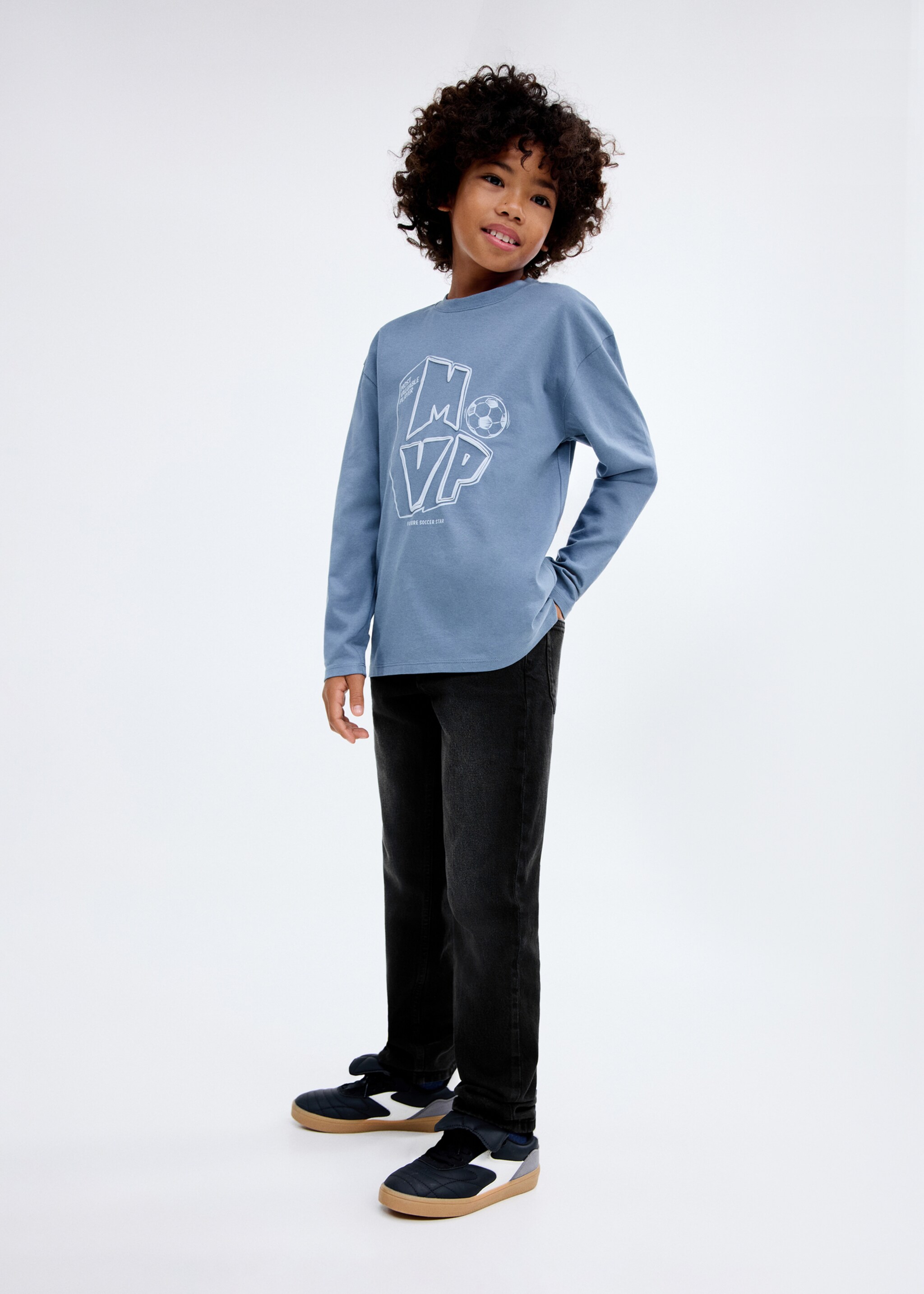 Jeans regular fit - Plano general, Denim negro. Ref: 17032030-00.
