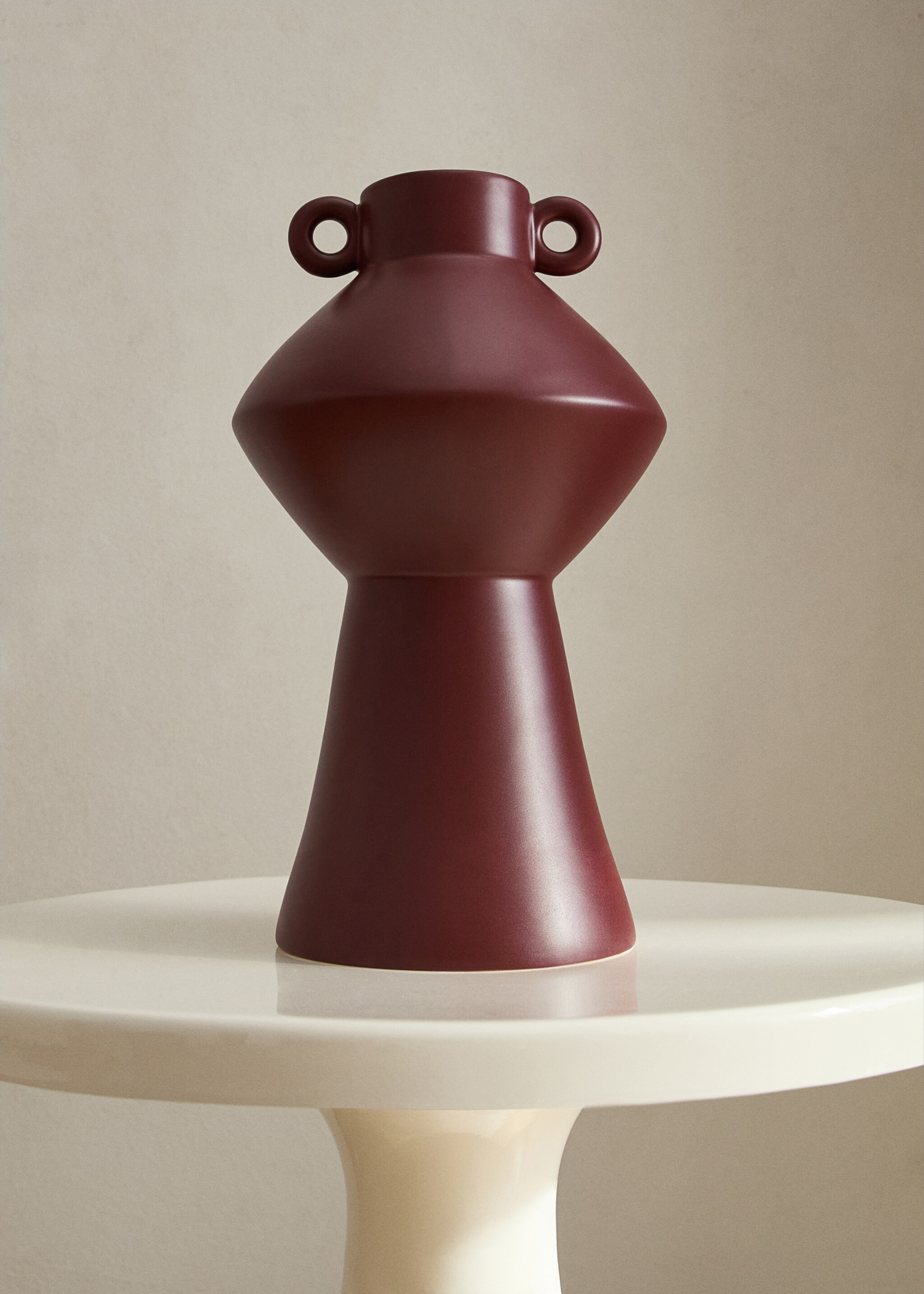 Earthenware vase - General plane, Cherry. Ref: 17032043-00.
