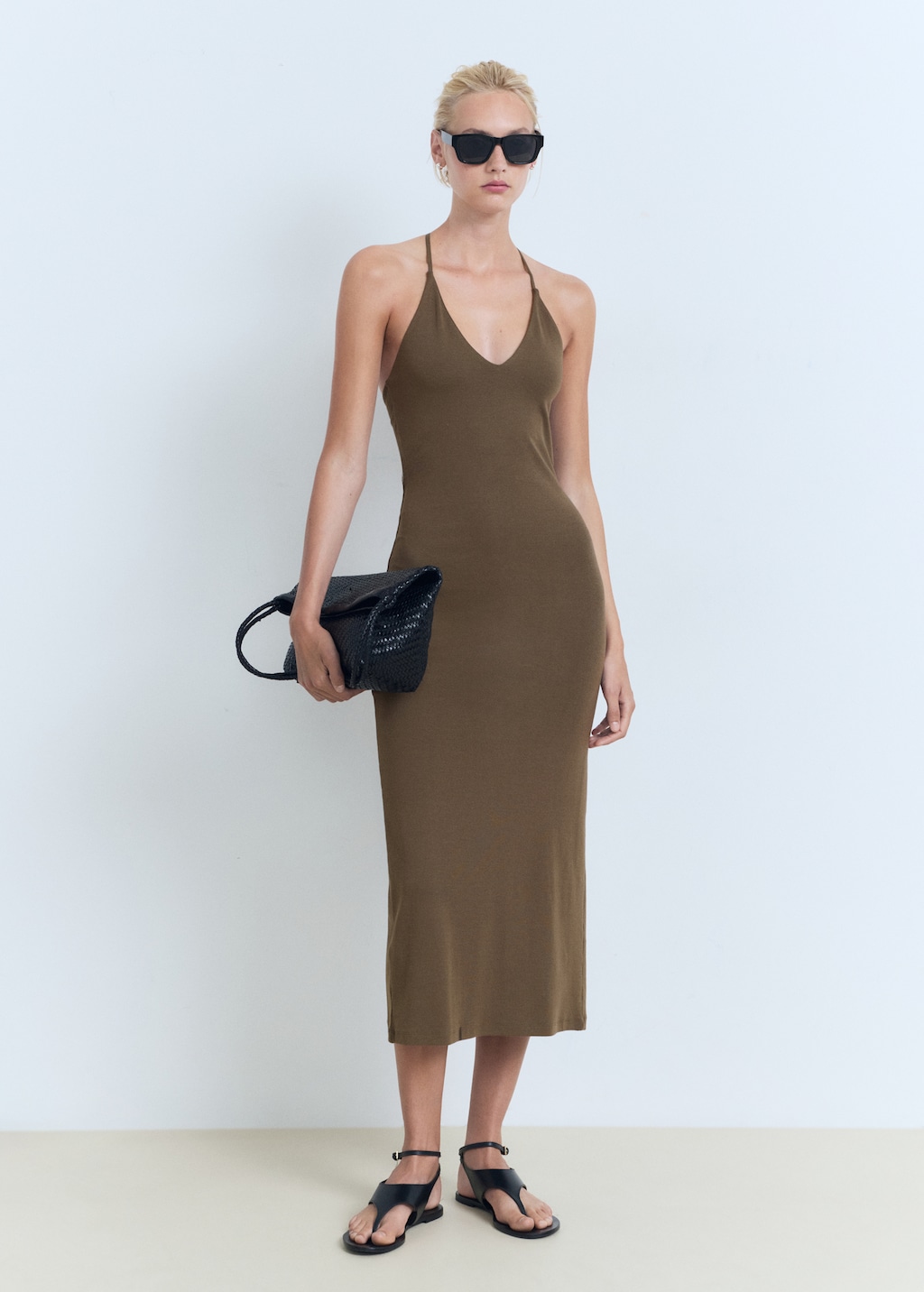Midi-dress with back neckline