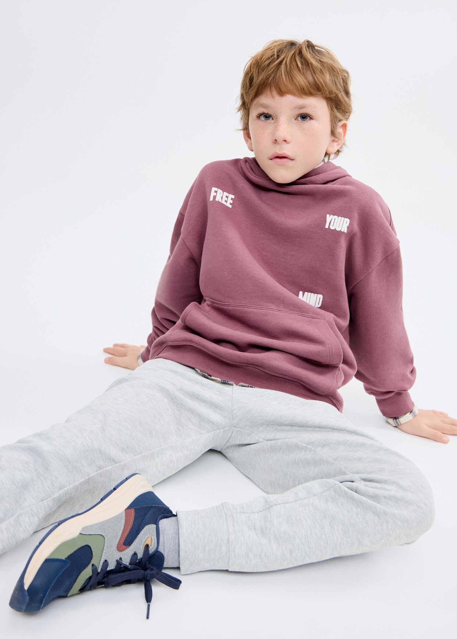 Drawstring jogger trousers - General plane