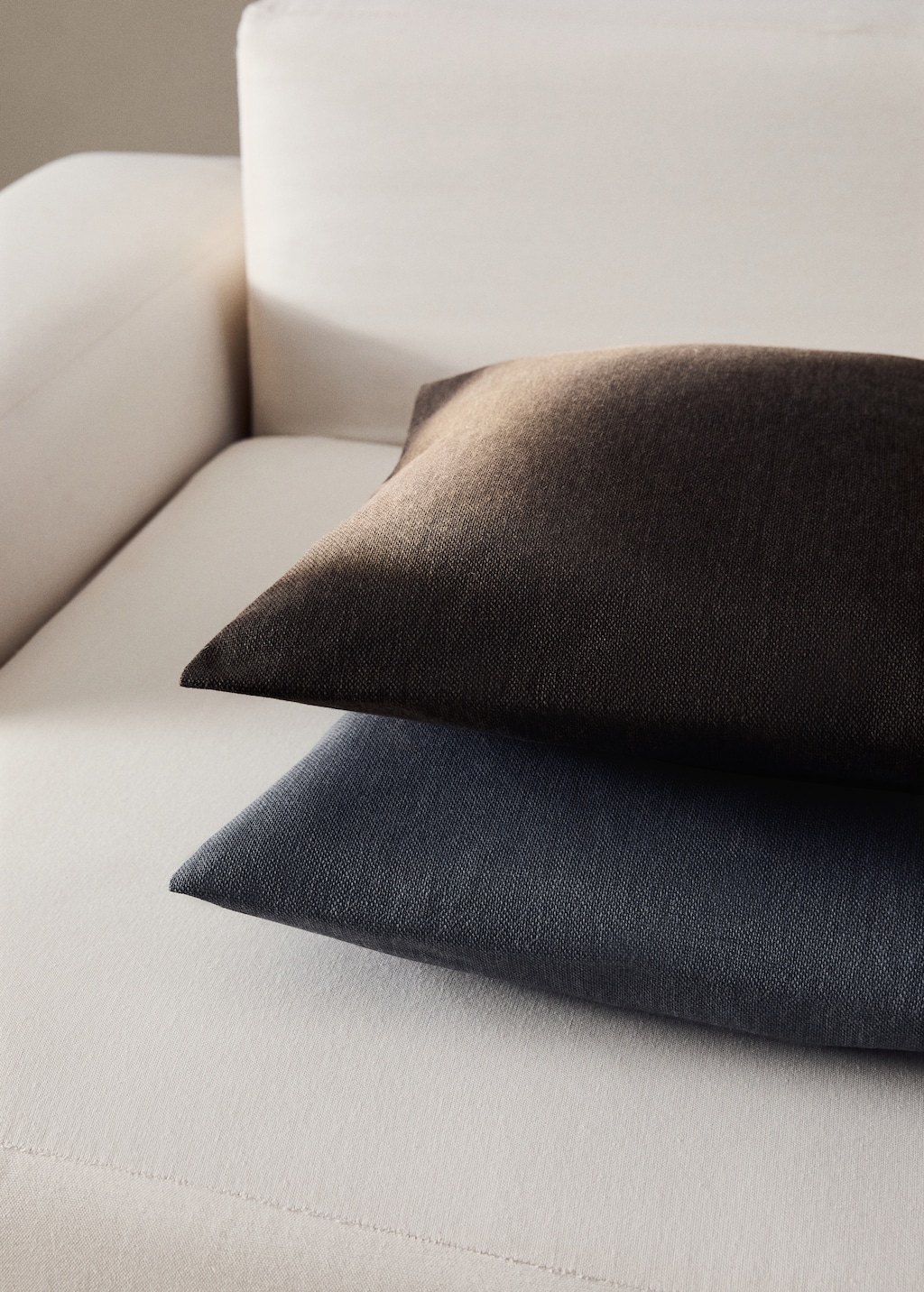 Cushion cover with structure 45x45 cm