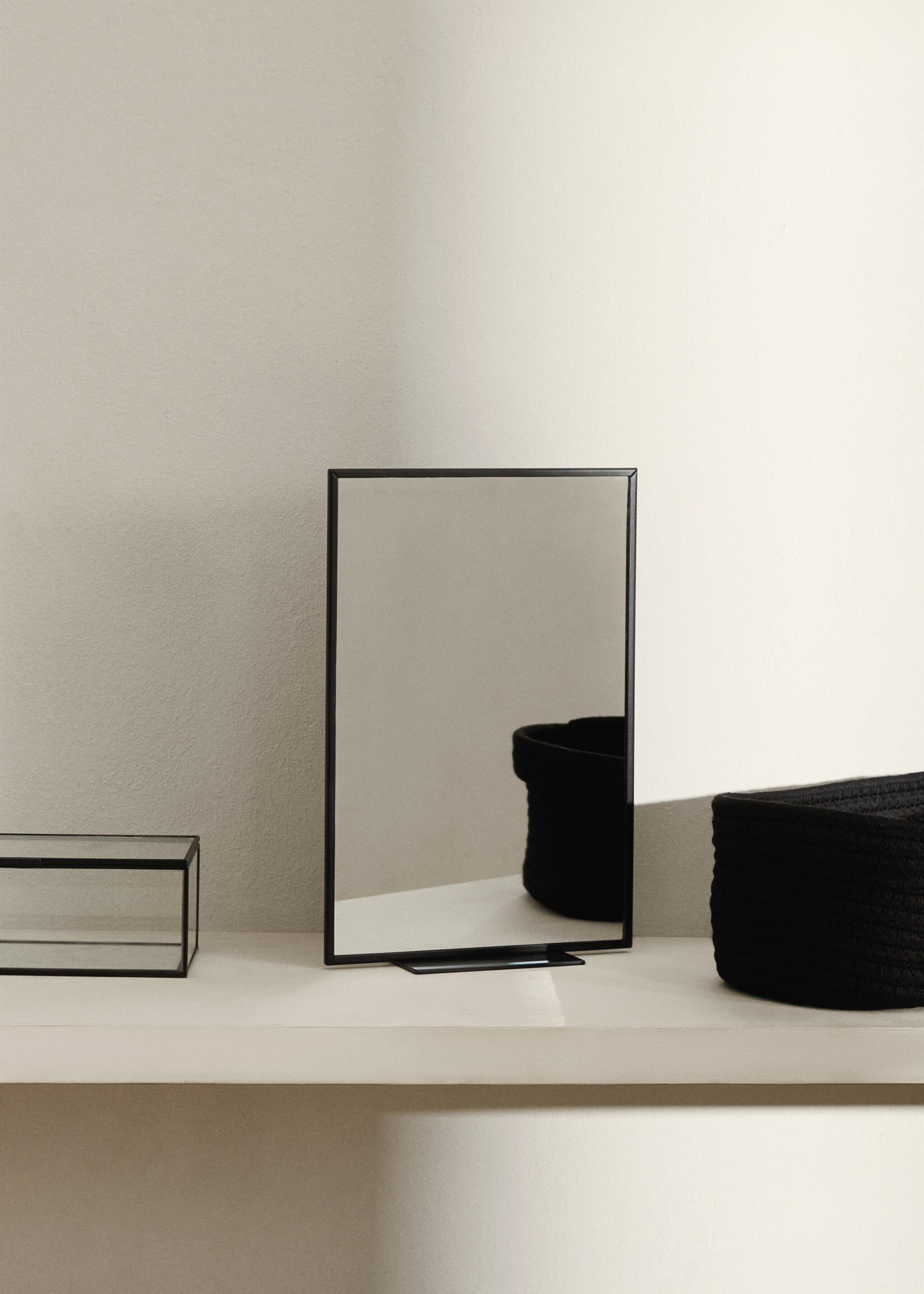 Metal vanity mirror - General plane, Black. Ref: 17033804-00.