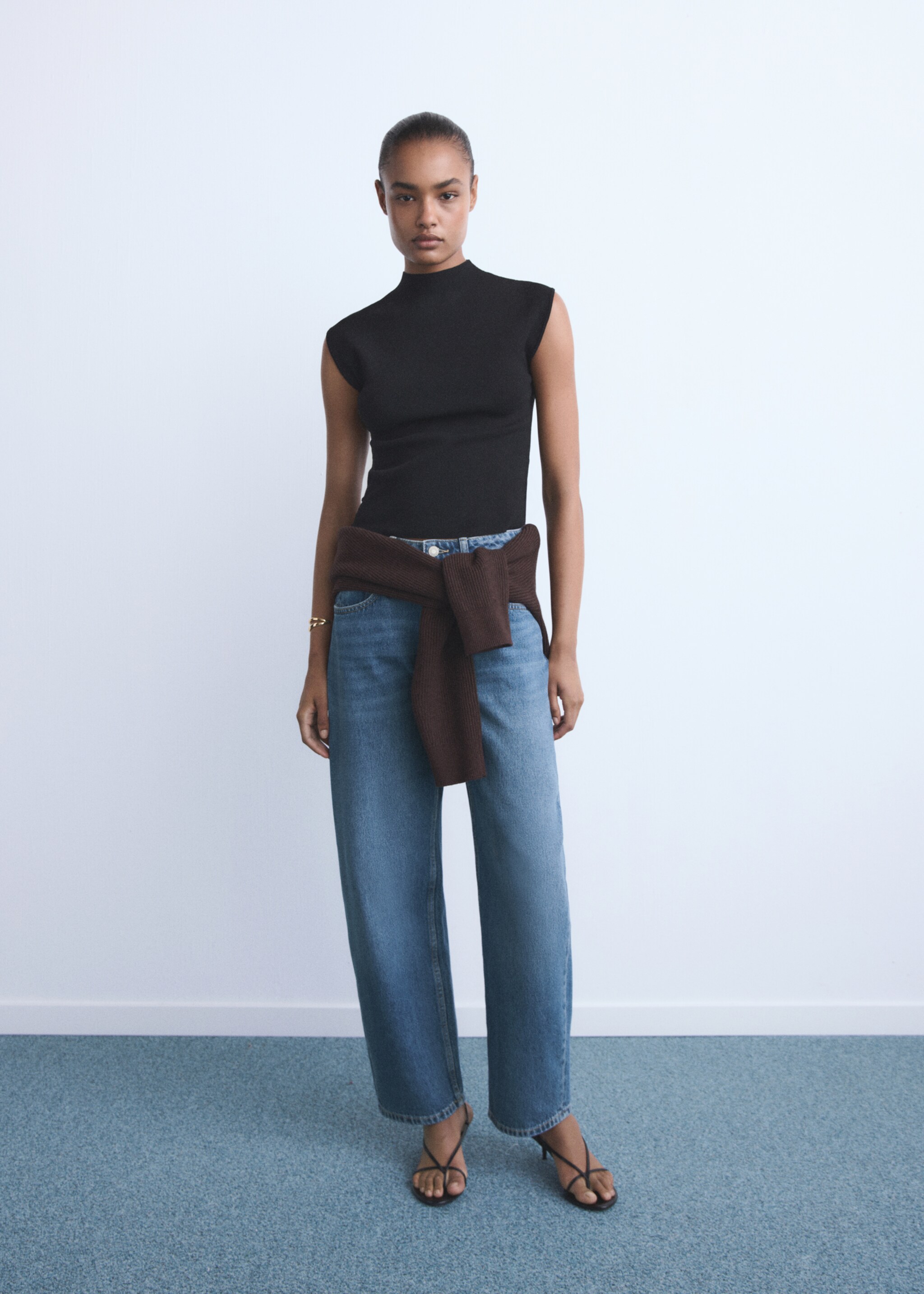 High-rise balloon jeans - General plane