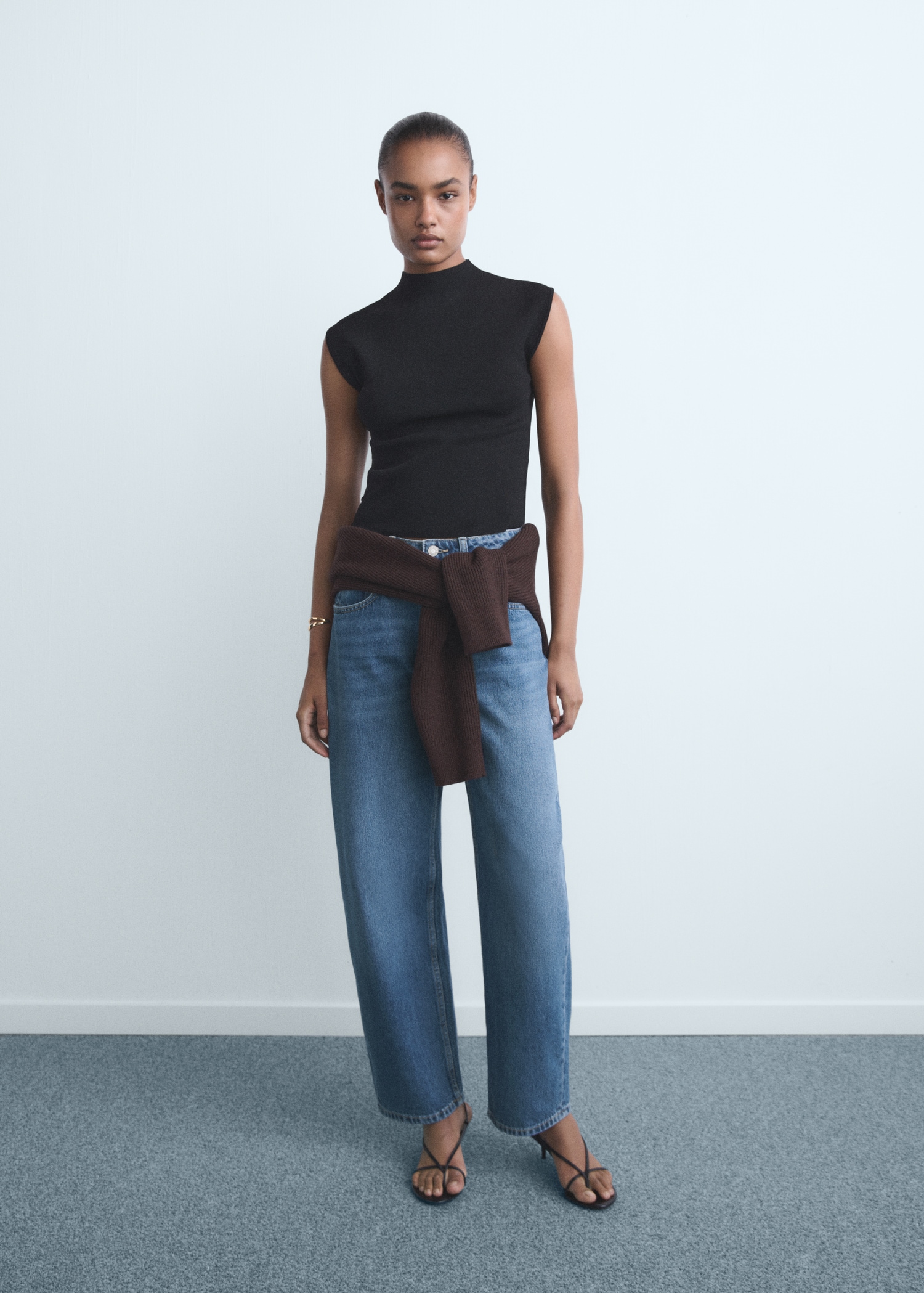 Jean balloon taille haute - Femme | MANGO France (La Réunion)