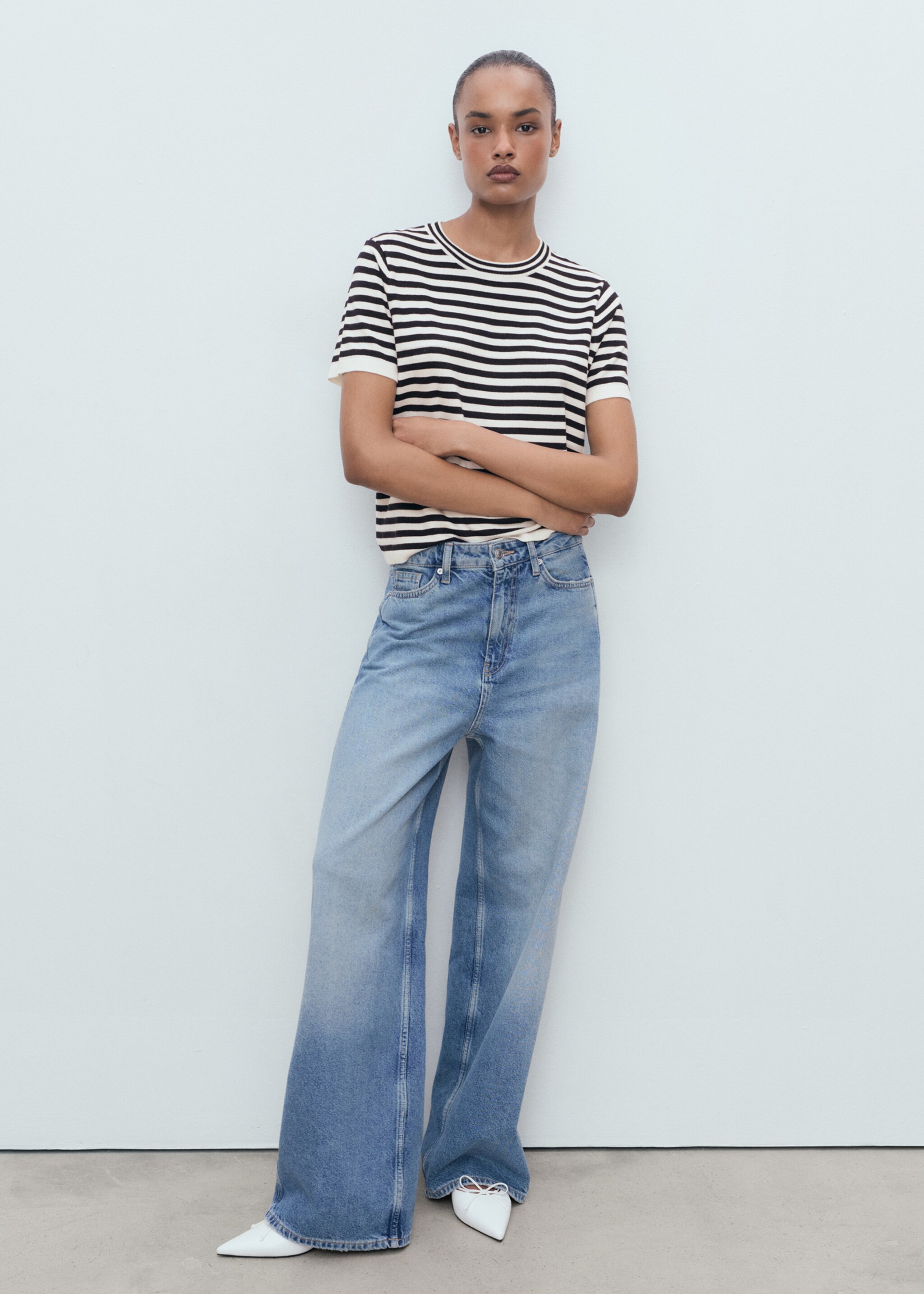Sweater lengan pendek garis-garis - Tampilan Umum