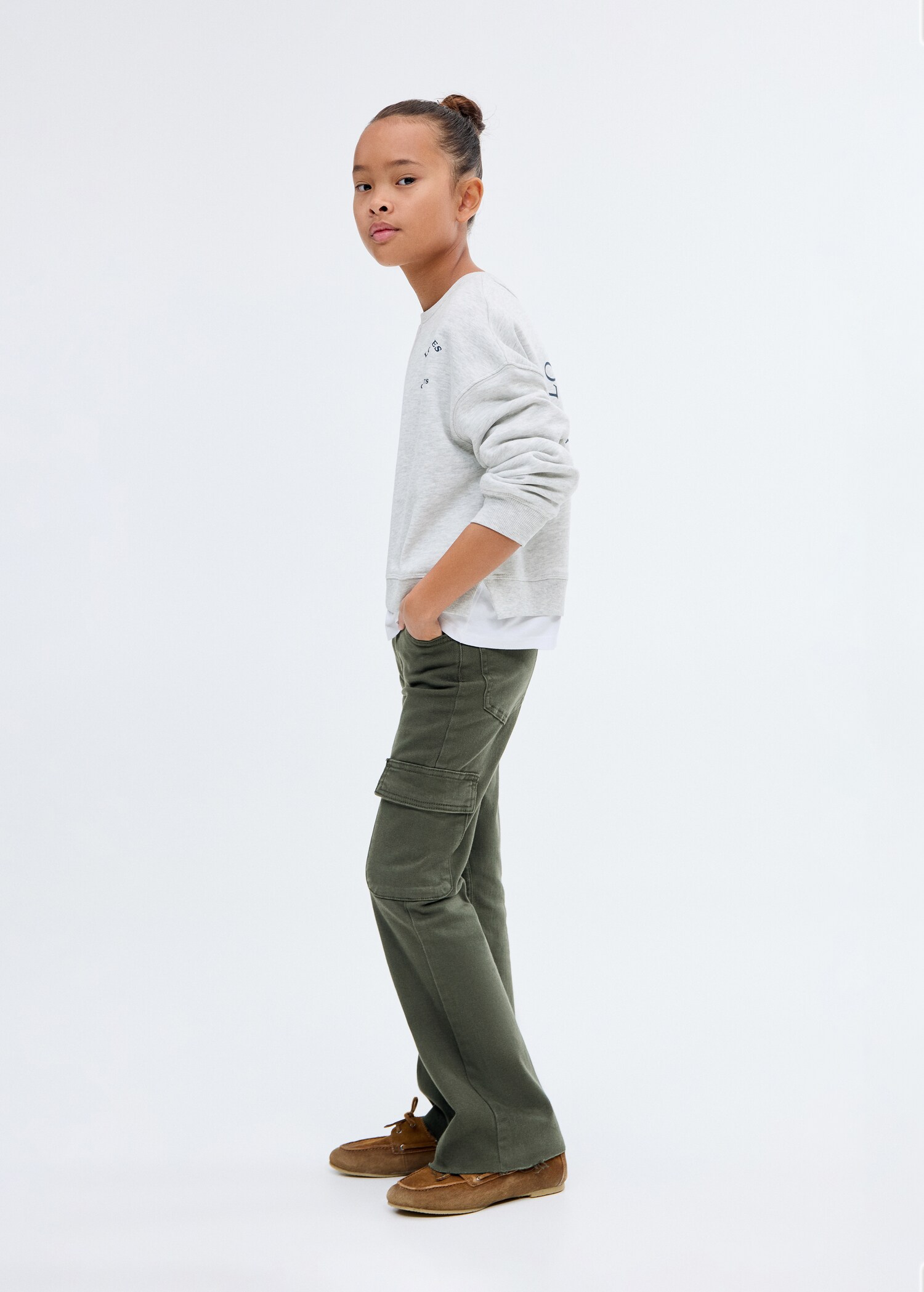 Flared cargo jeans - General plane