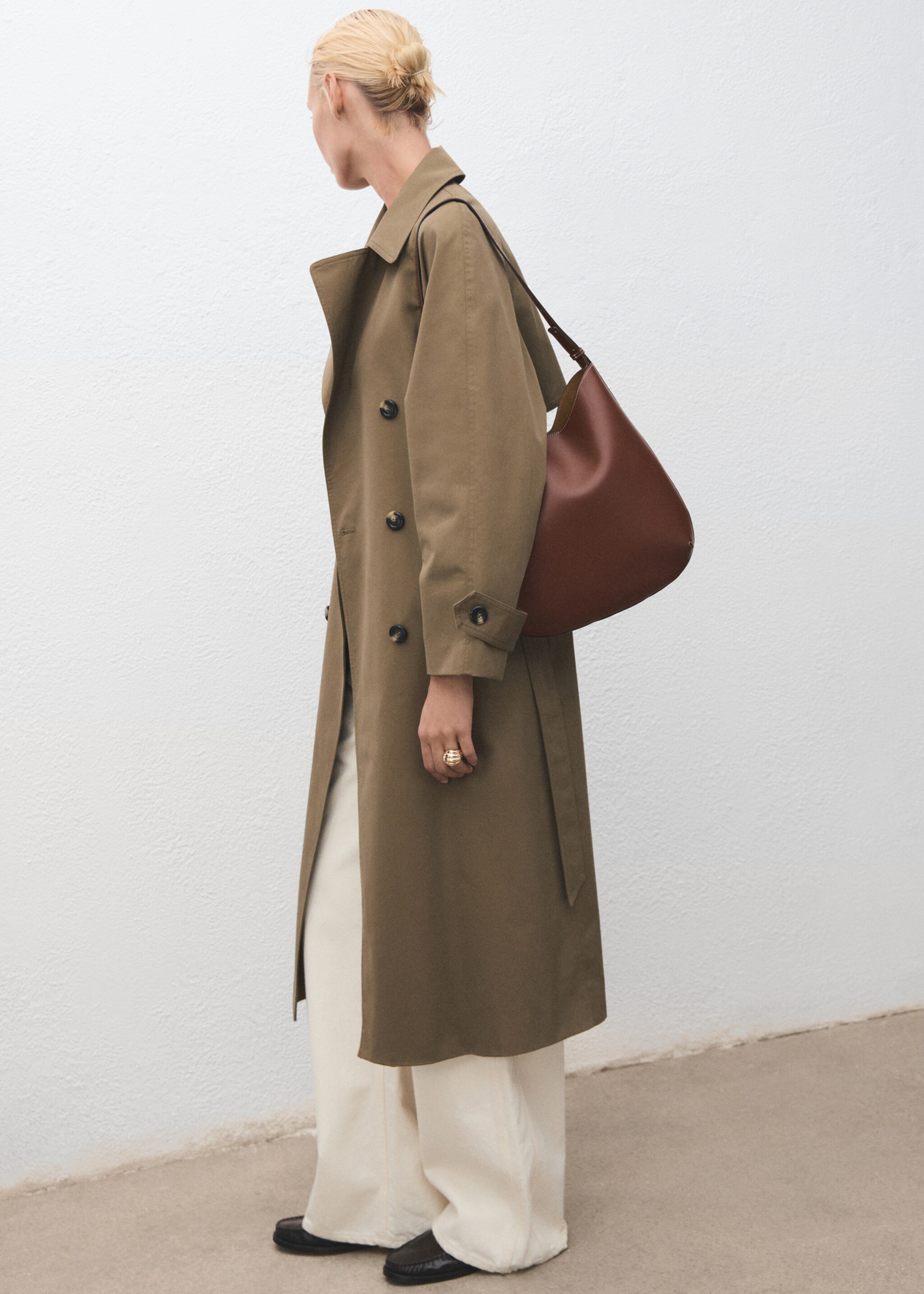 Large oval shoulder bag - General plane, Leather. Ref: 17034786-00.