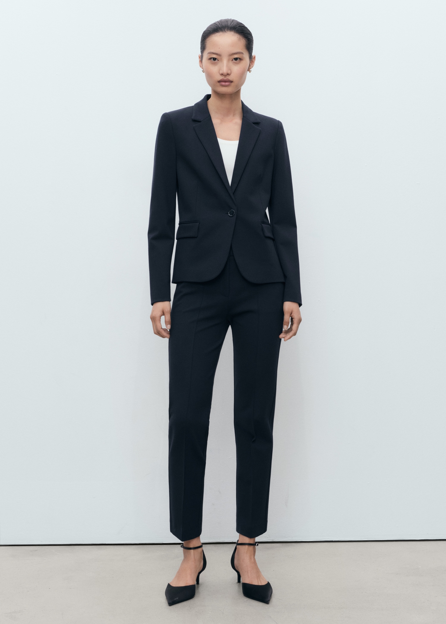 Fitted suit jacket - General plane