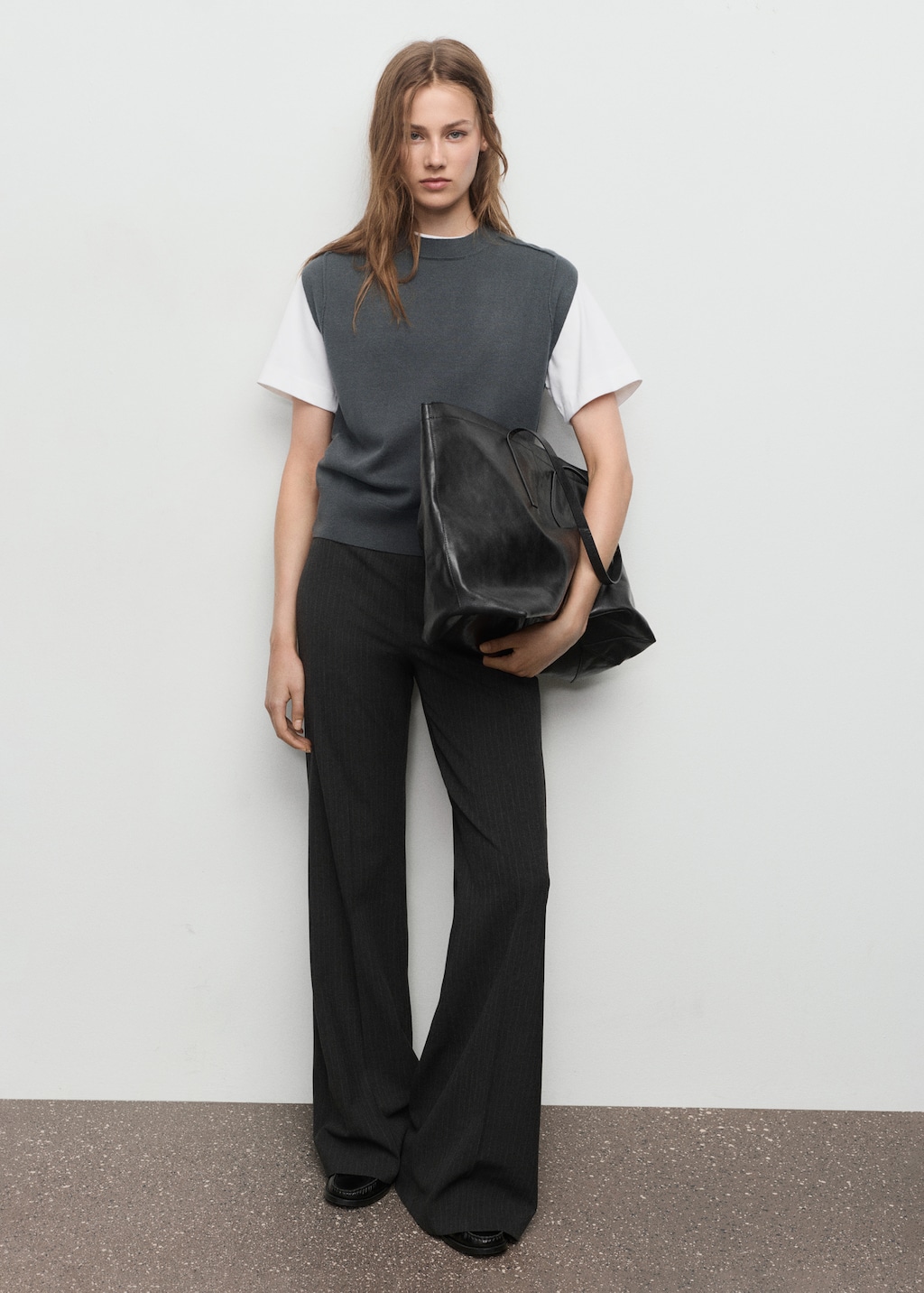 Knitted vest with seam detail