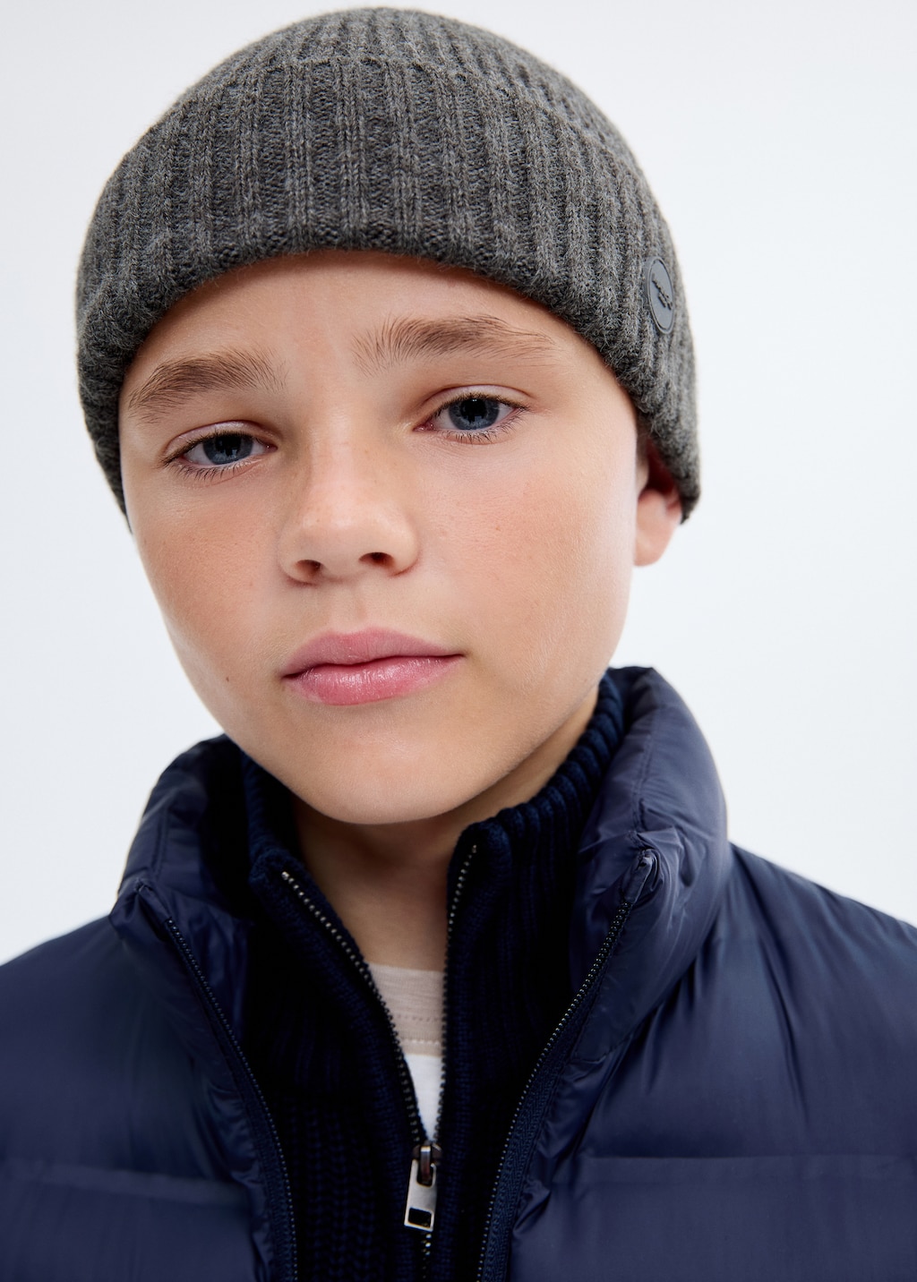 Knitted hat with turn-up