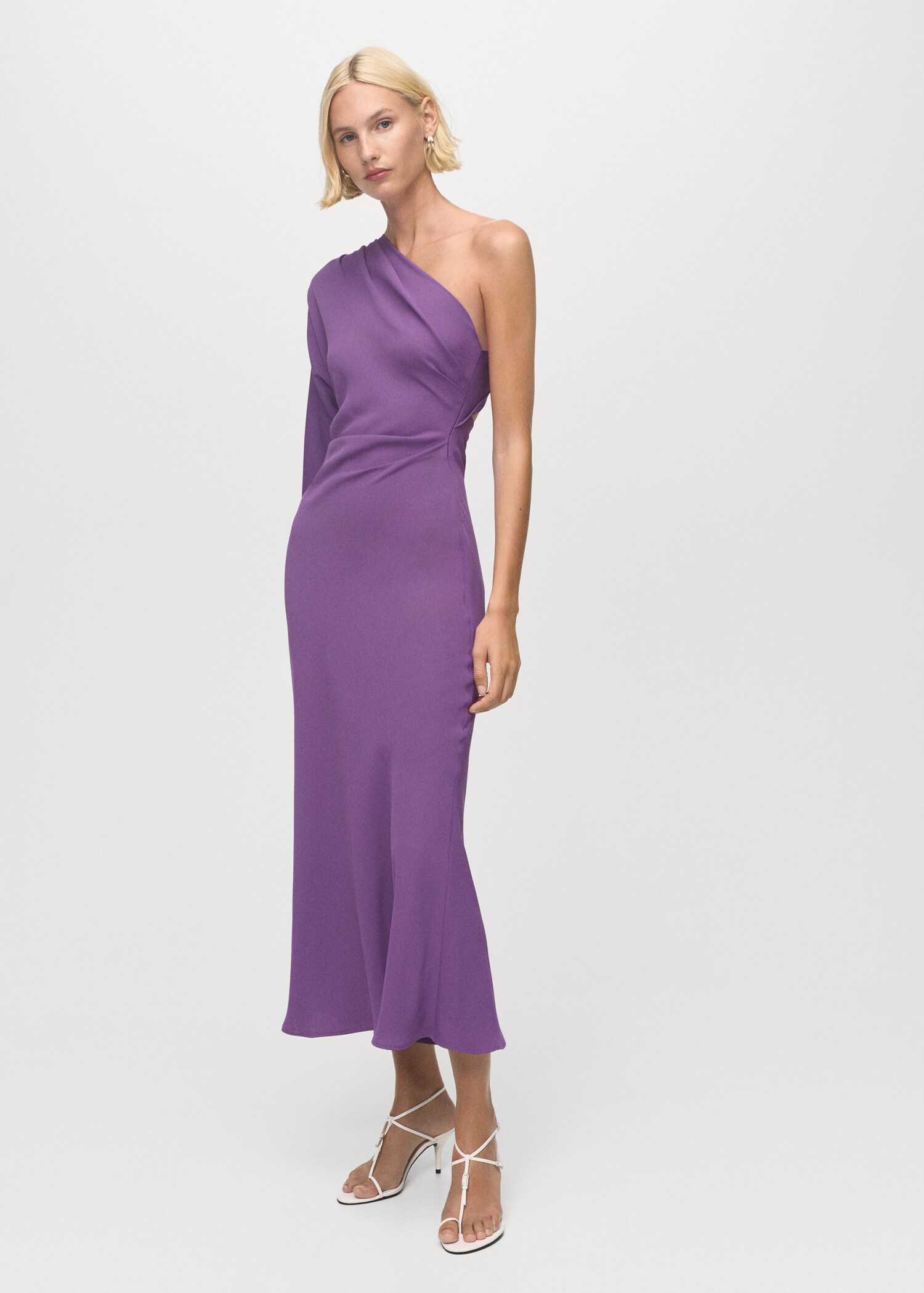 Robe asymétrique cut-out - Plan général