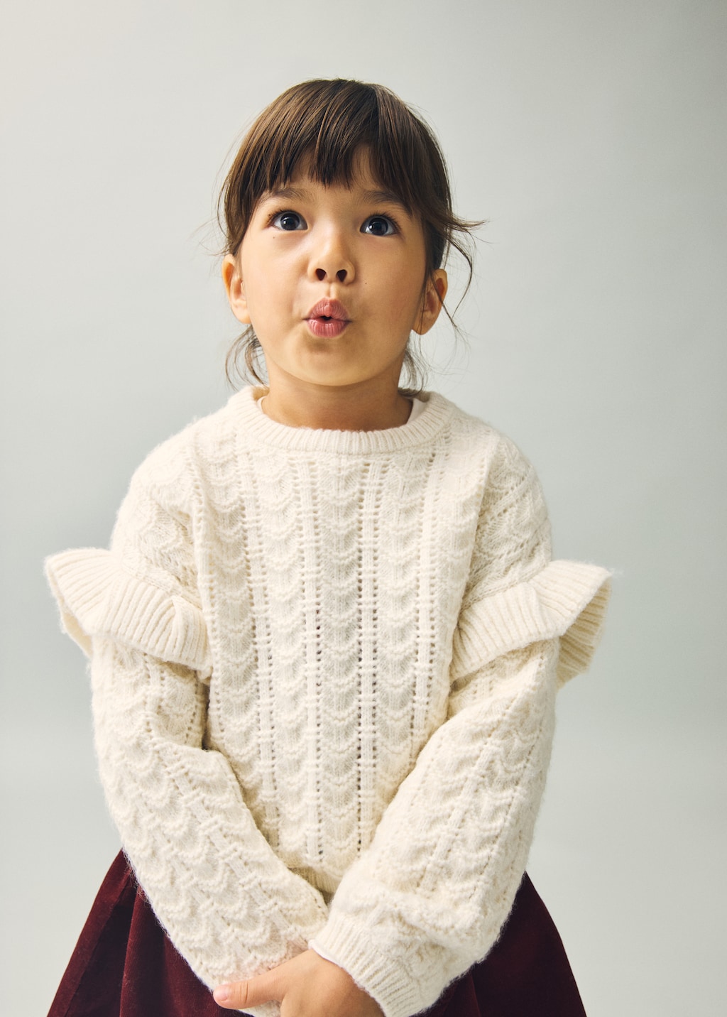 Ruffle knitted sweater