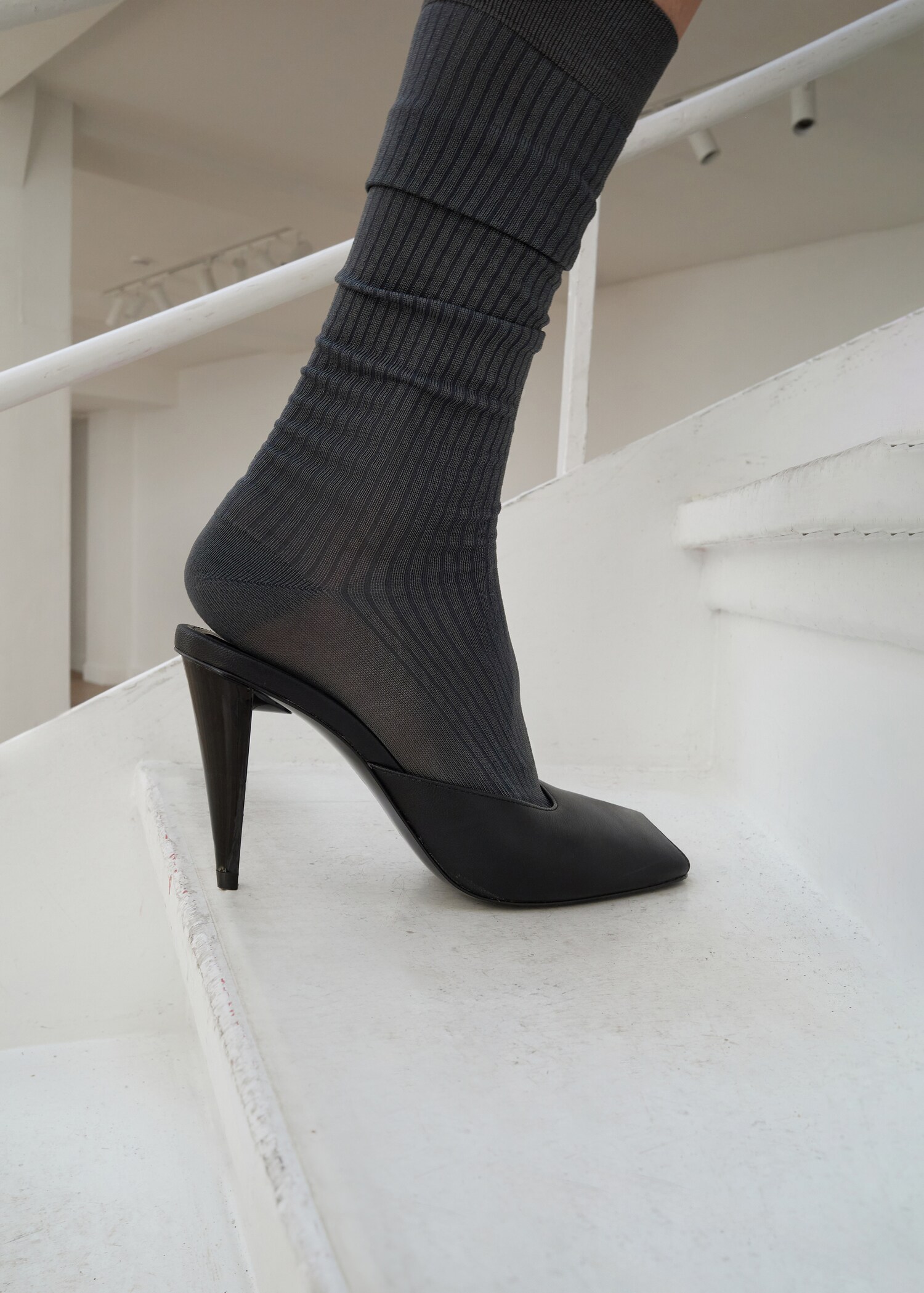 Chaussure 100% cuir à bout ouvert - Plan général