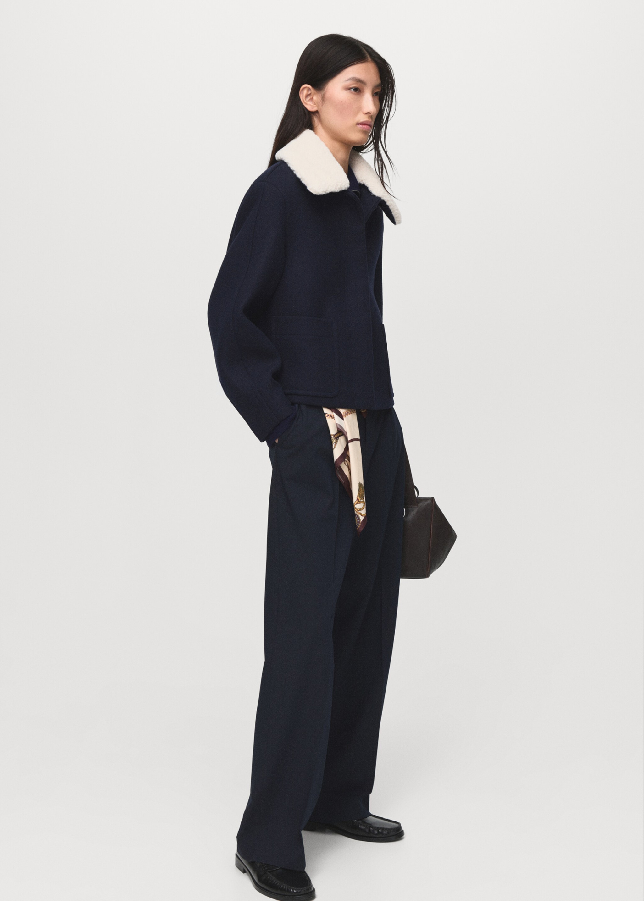 Wool blend jacket with sheepskin collar - Общий план, Глубокий темно-синий. Ref: 17036736-00.