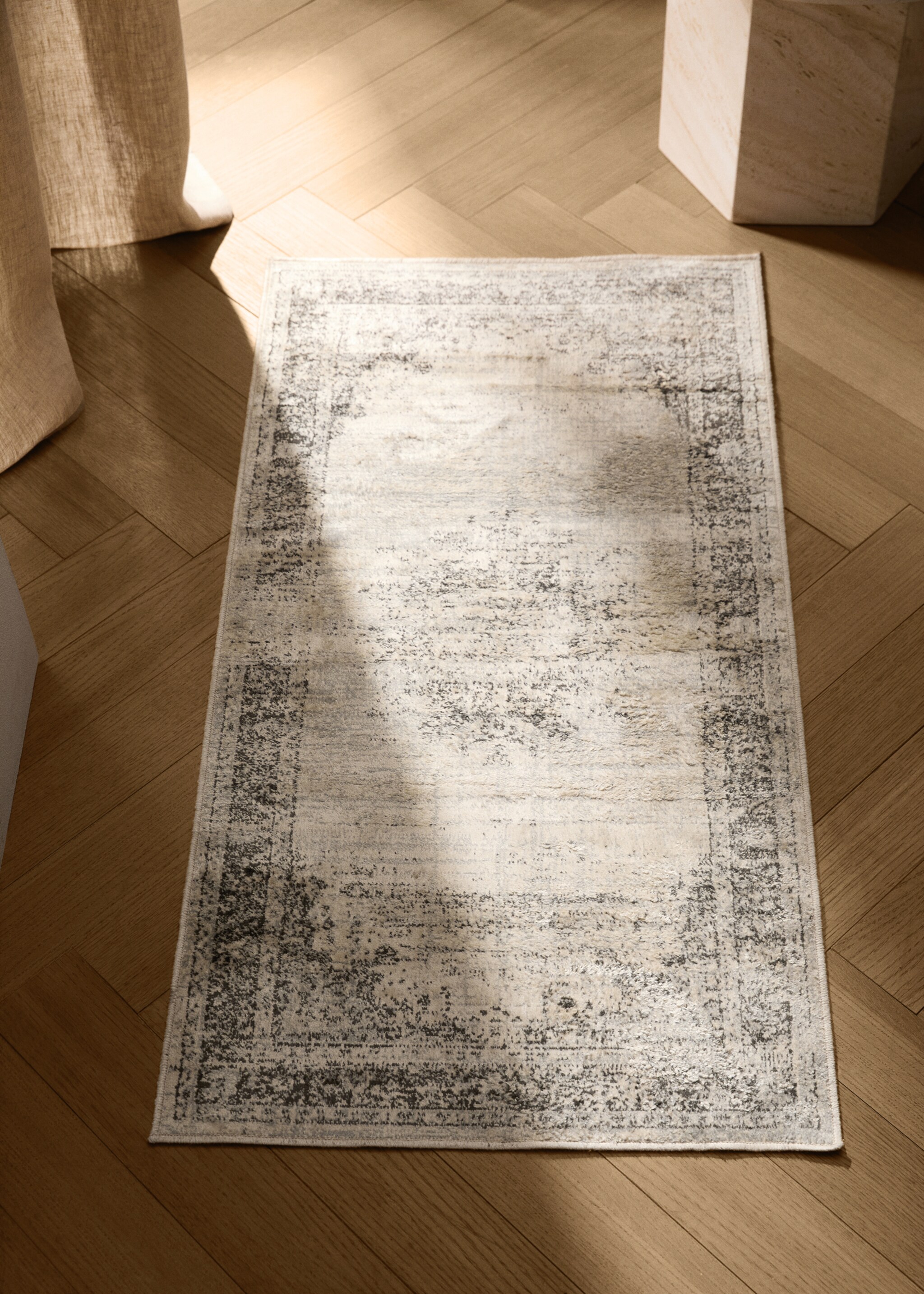 Vintage-effect rug - General plane, Ecru. Ref: 17037817-00.