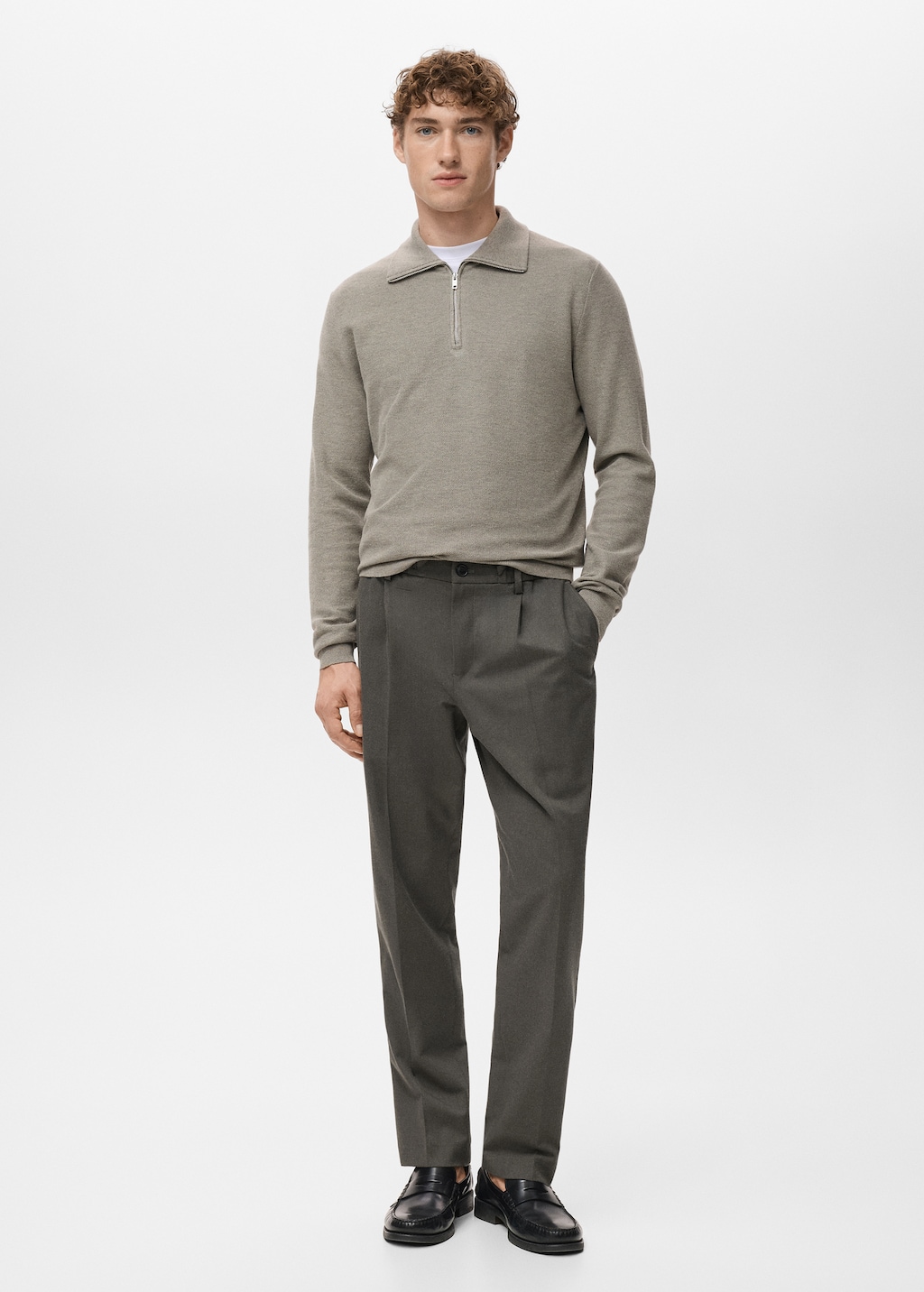 Regular fit cord pleated pants